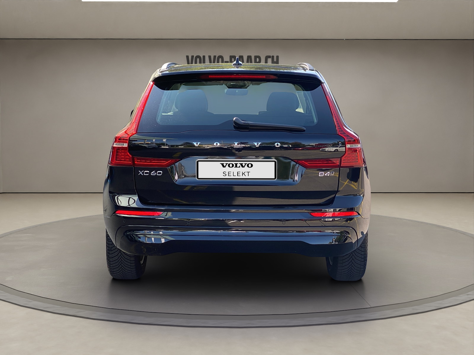 VOLVO XC60 2.0 B4 MH Core AWD-showroom-element-3