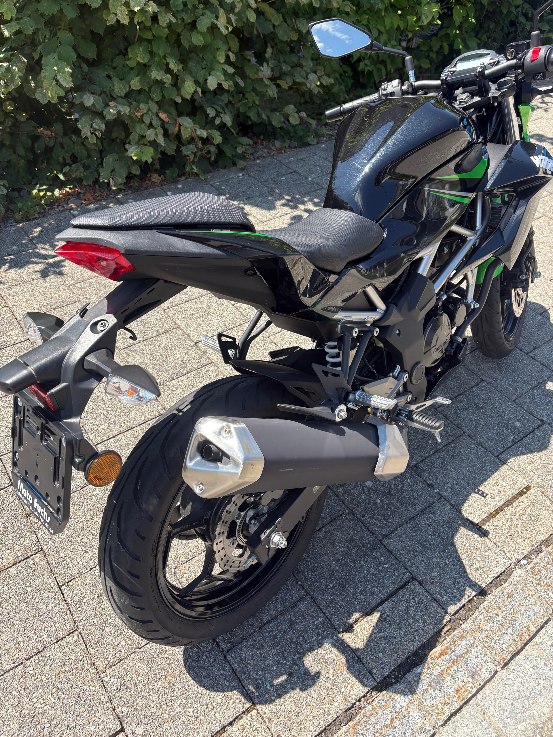 KAWASAKI Z 125-image-2