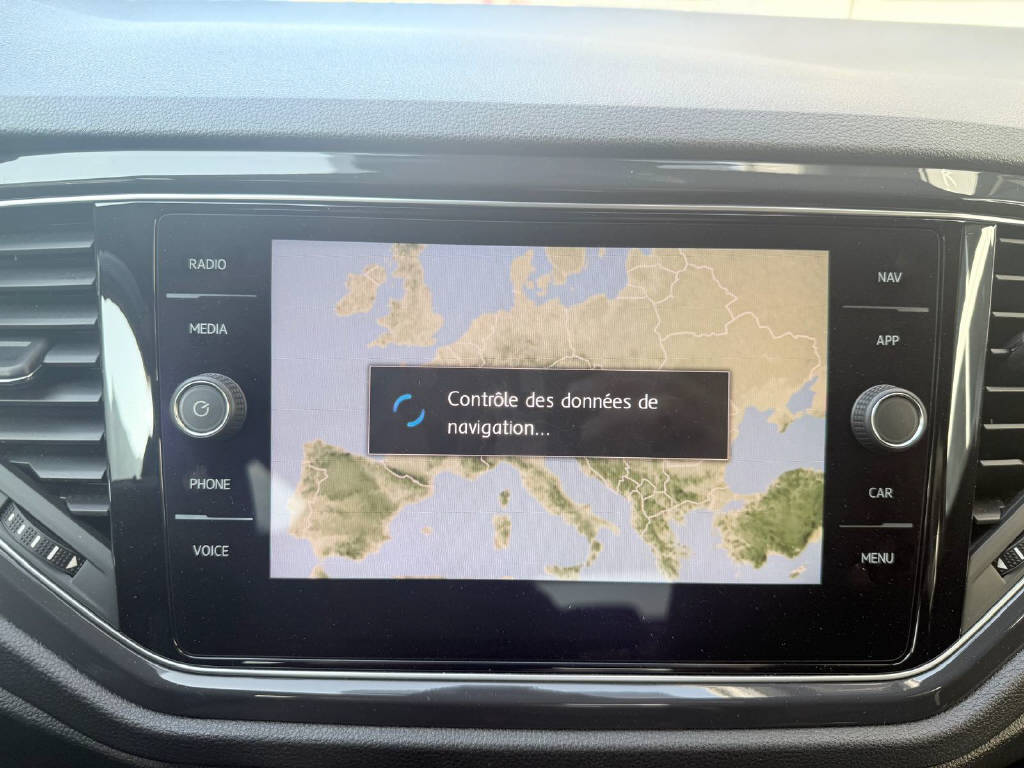 VW T-Roc 2.0 TSI Sport DSG 4motion - CH-image-9