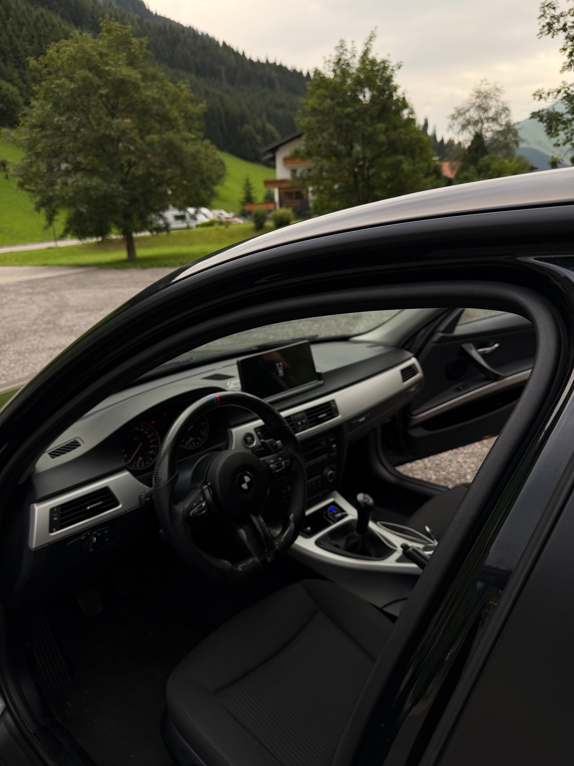 BMW 318 i-image-6