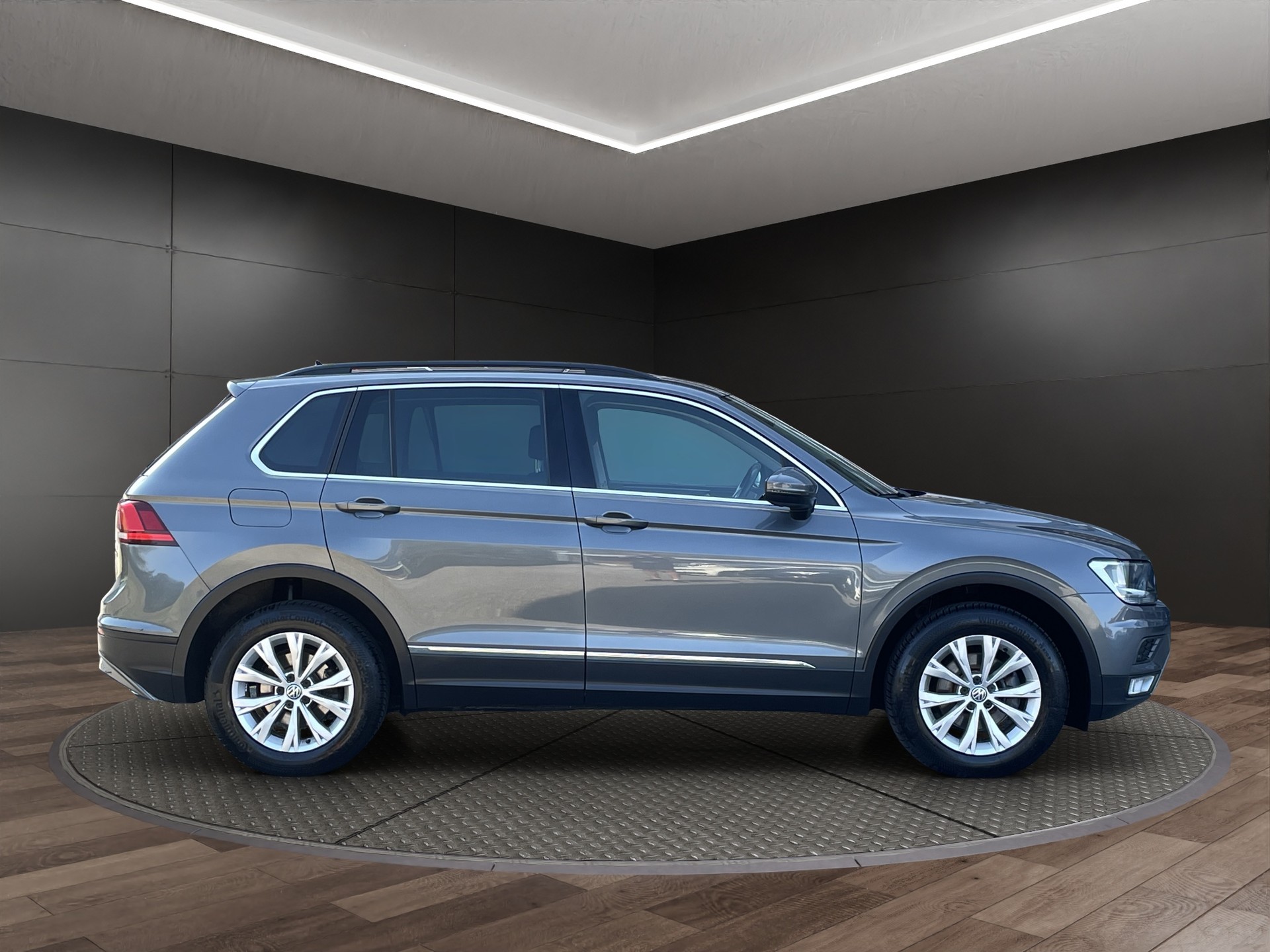 VW Tiguan 2.0 TDI SCR Comfortline 4Motion-showroom-element-2
