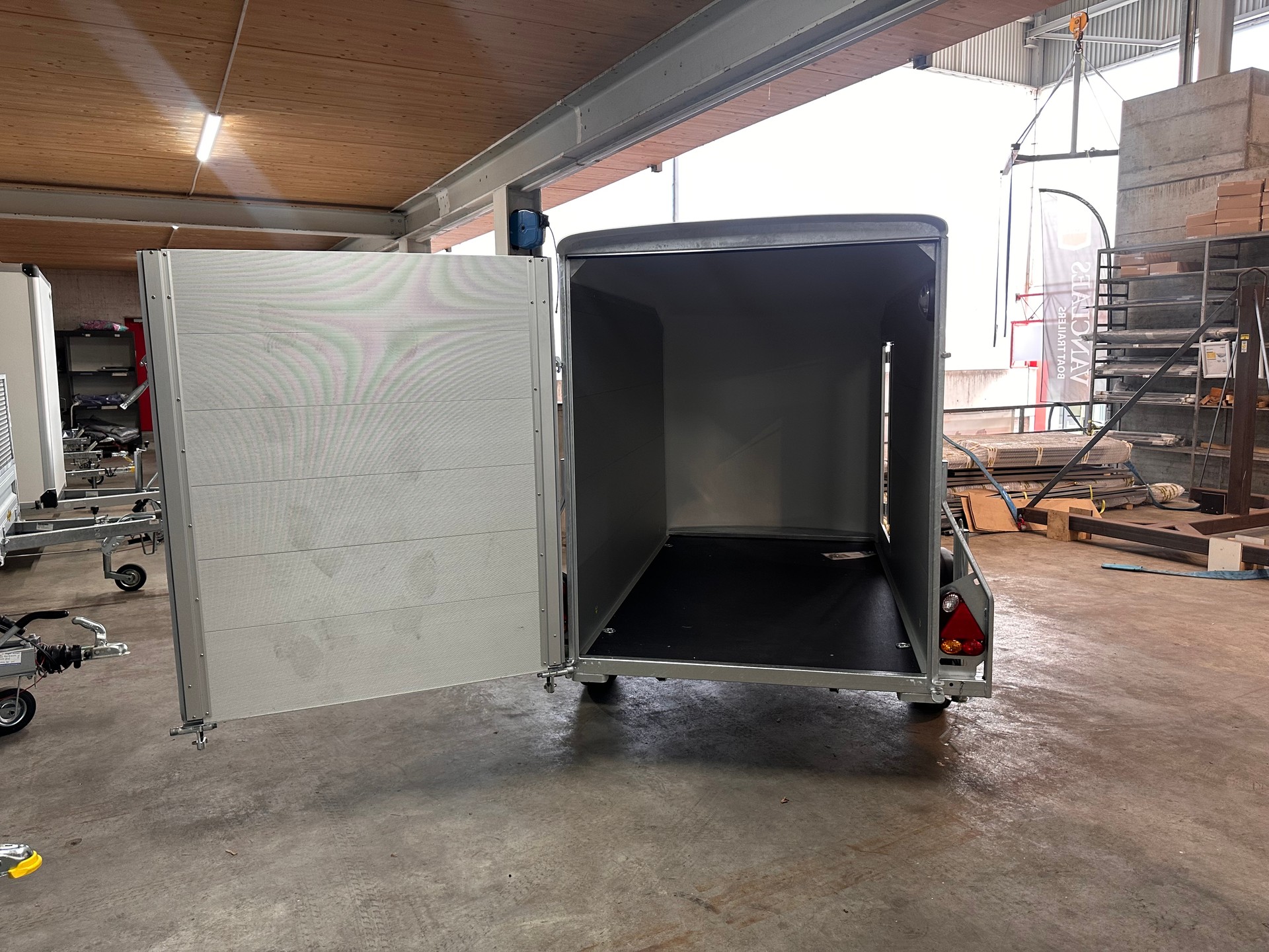 CHEVAL LIBERTE Roadster 255-showroom-element-2