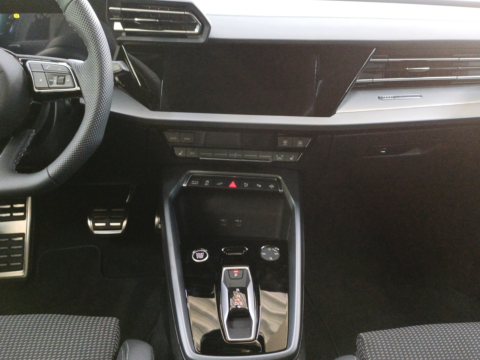 AUDI A3 Sportback TFSI e 200 kW S line Attraction S tronic-image-10