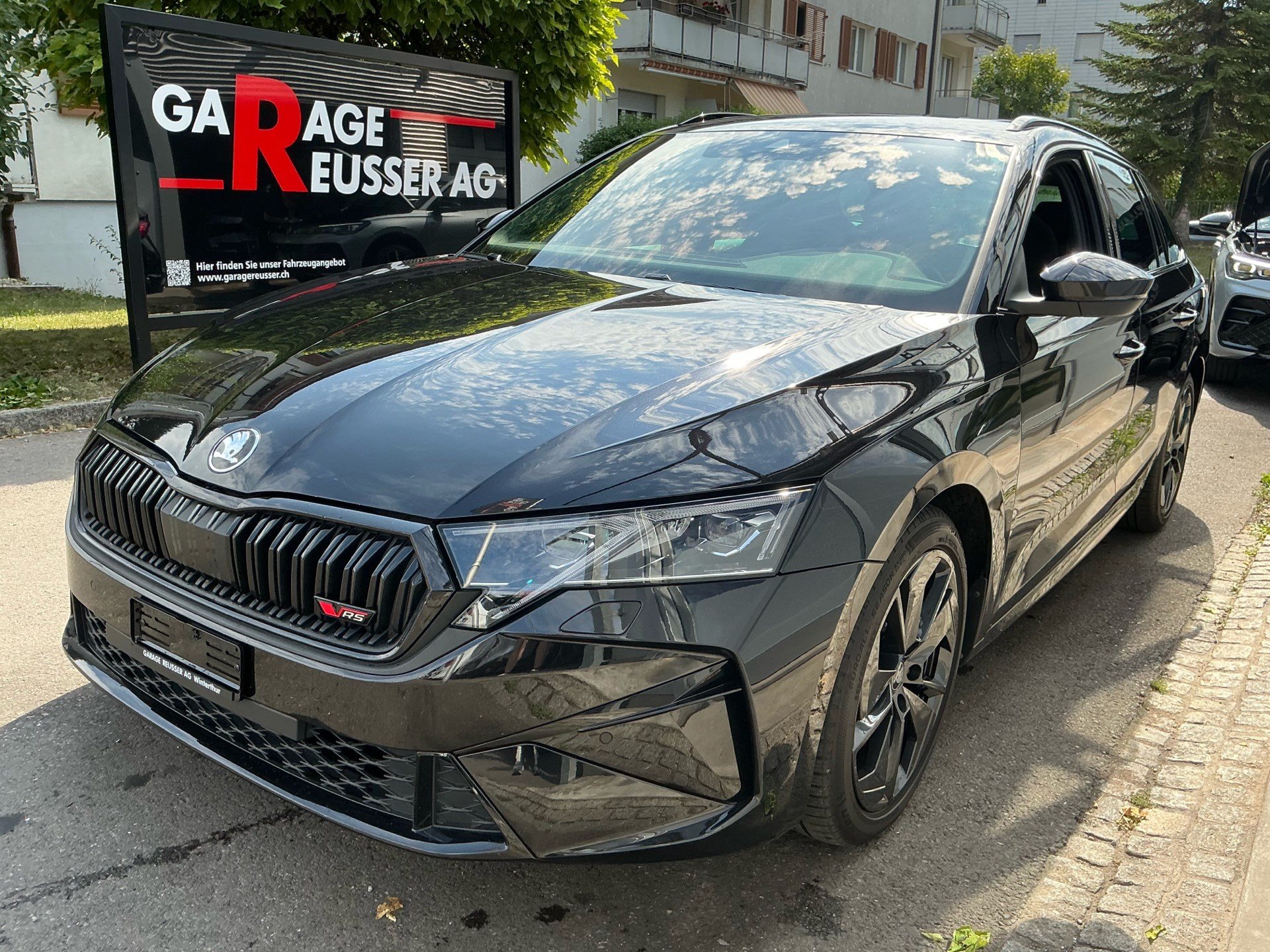 SKODA Octavia Combi 2.0 TSI 265 PS RS ***PANORAMASCHIEBEDACH, ANHÄNGERKUPPLUNG & STANDHEIZUNG***
