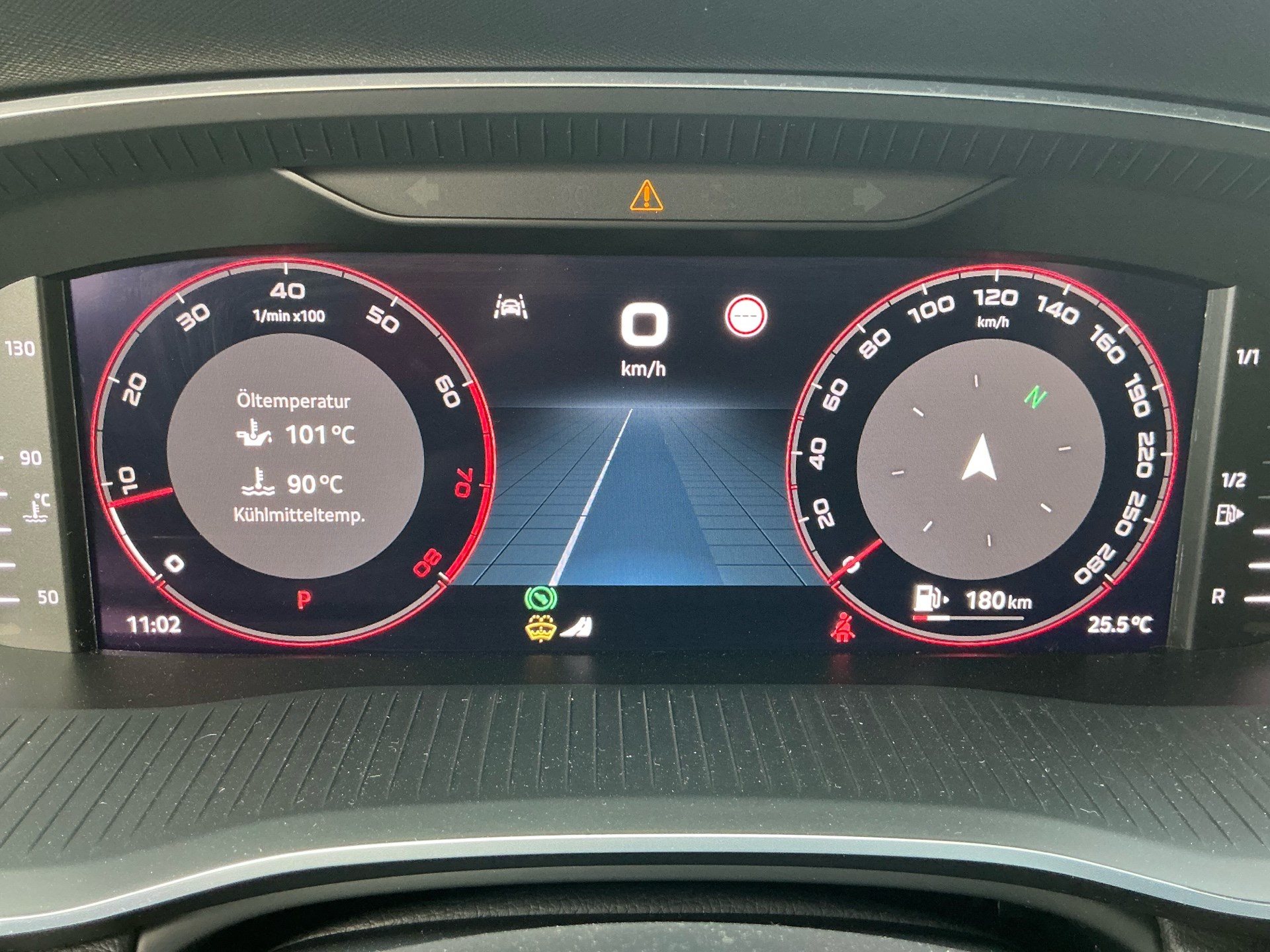SKODA Octavia Combi 2.0 TSI 265 PS RS ***PANORAMASCHIEBEDACH, ANHÄNGERKUPPLUNG & STANDHEIZUNG***-image-10