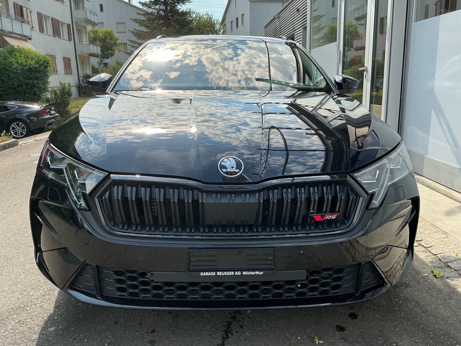 SKODA Octavia Combi 2.0 TSI 265 PS RS ***PANORAMASCHIEBEDACH, ANHÄNGERKUPPLUNG & STANDHEIZUNG***-showroom-element-1