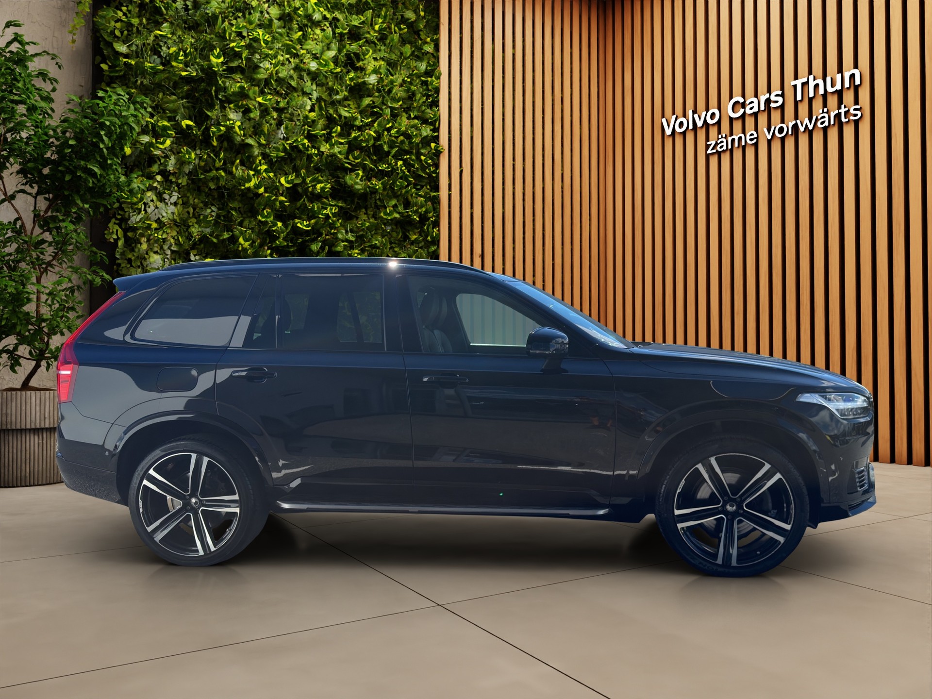 VOLVO XC90 2.0 T8 TE R-Design 7P. eAWD-showroom-element-3