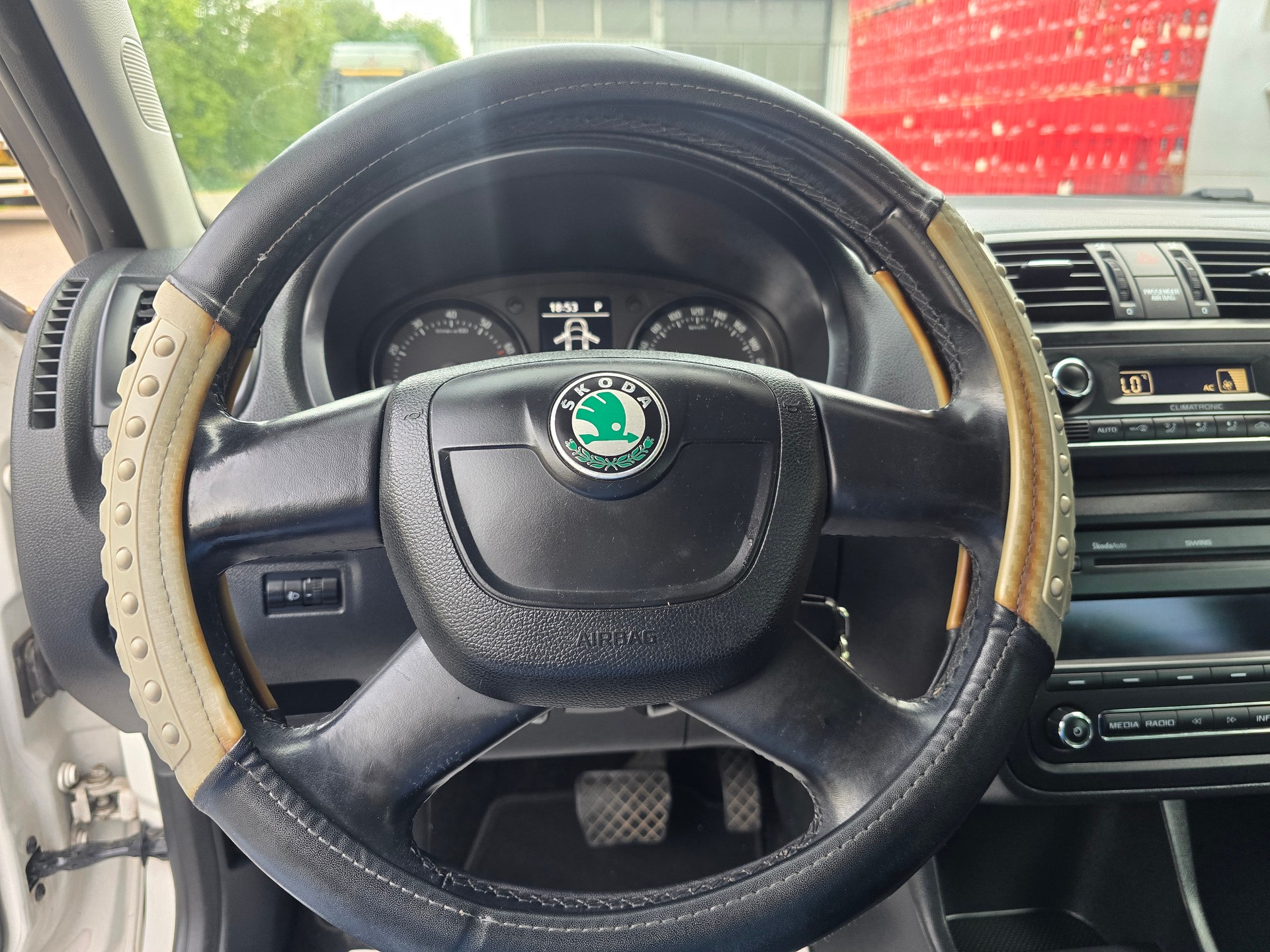 SKODA Fabia 1.2 TSI Classic DSG-image-15