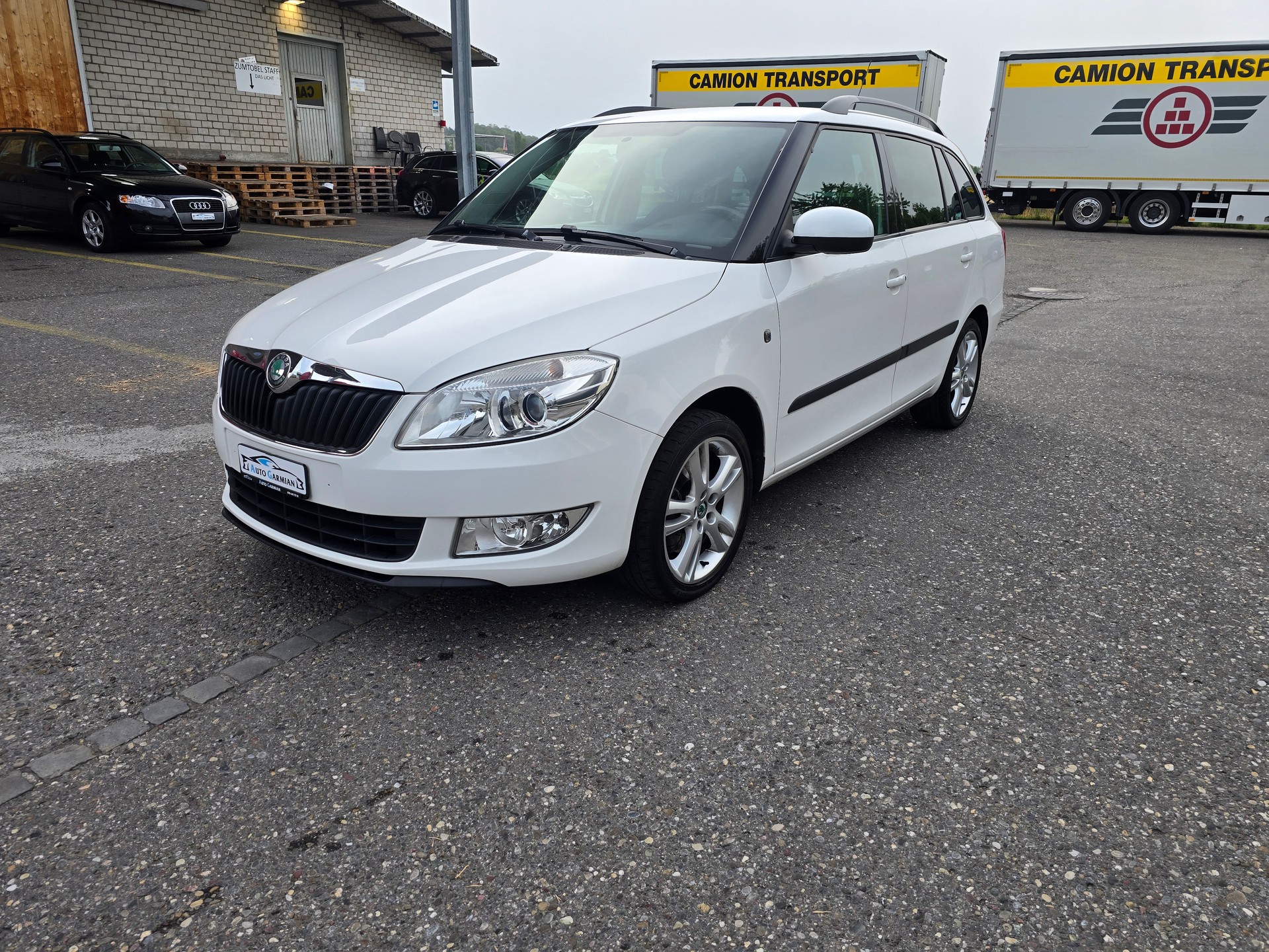 SKODA Fabia 1.2 TSI Classic DSG-showroom-element-2