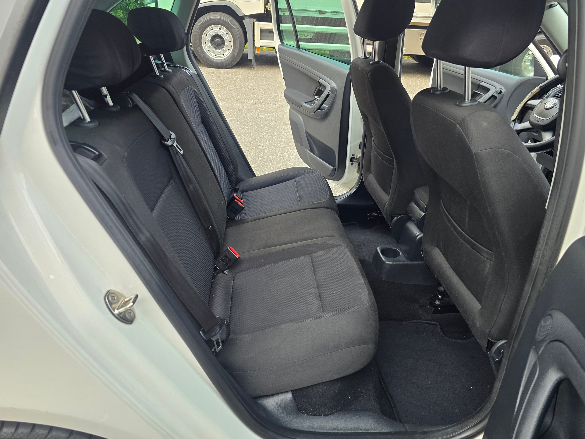 SKODA Fabia 1.2 TSI Classic DSG-image-14