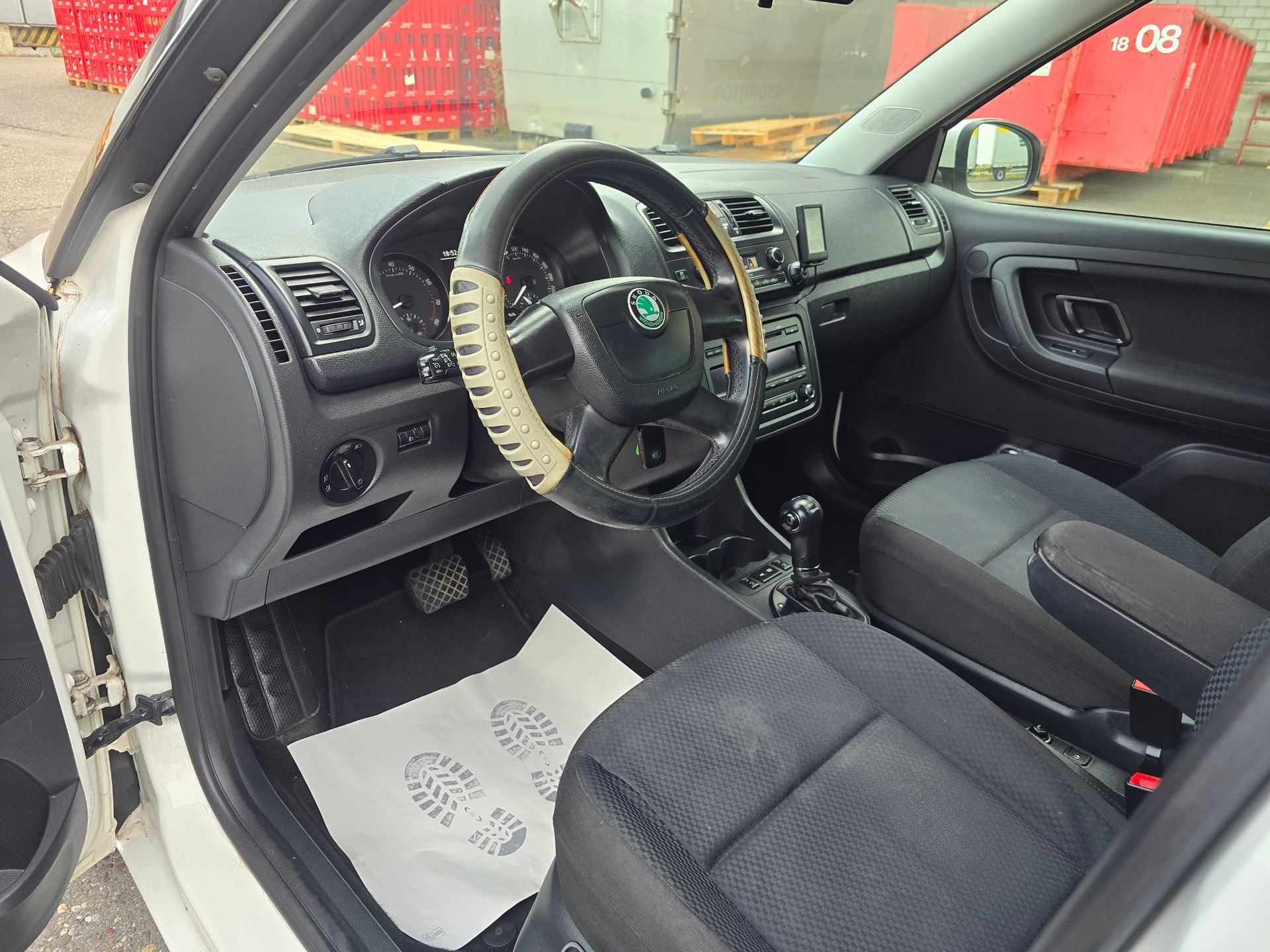 SKODA Fabia 1.2 TSI Classic DSG-image-10