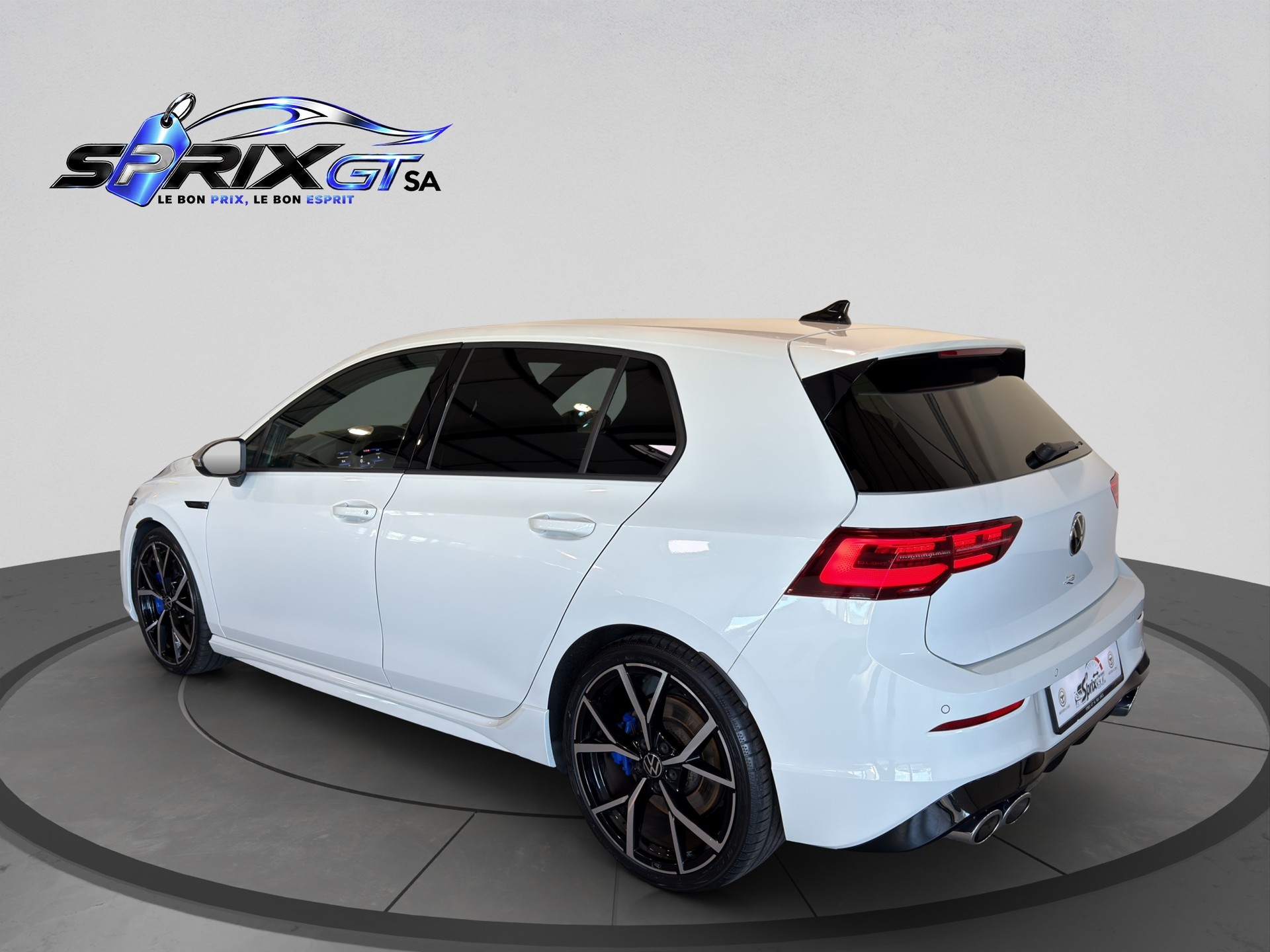VW Golf 2.0 TSI R DSG 4Motion-image-6