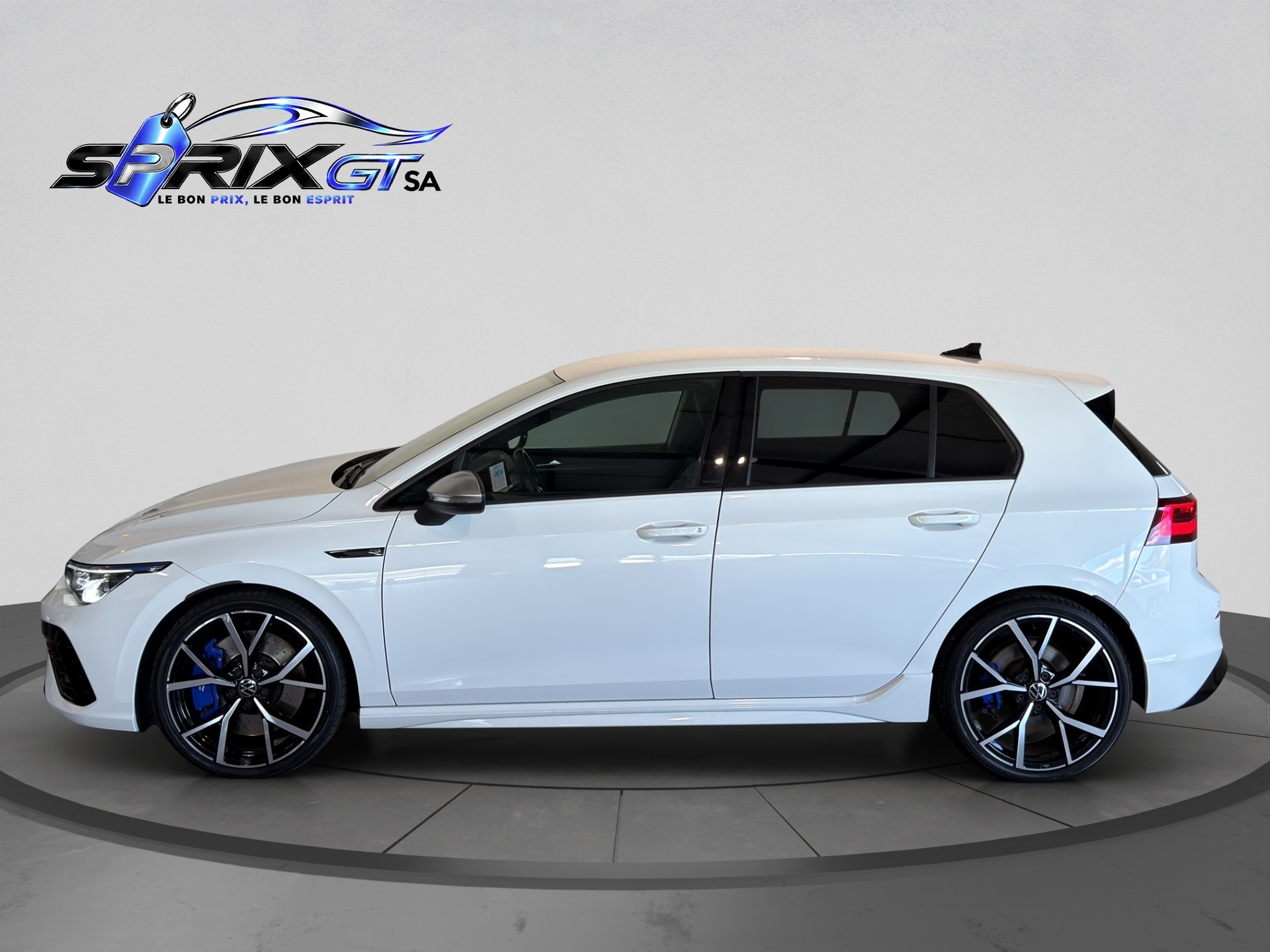 VW Golf 2.0 TSI R DSG 4Motion-showroom-element-3