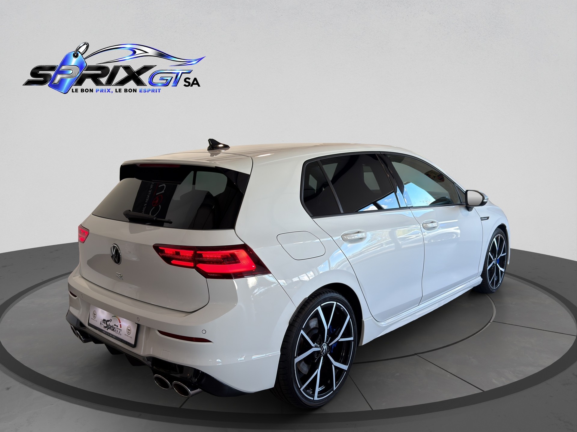 VW Golf 2.0 TSI R DSG 4Motion-image-7