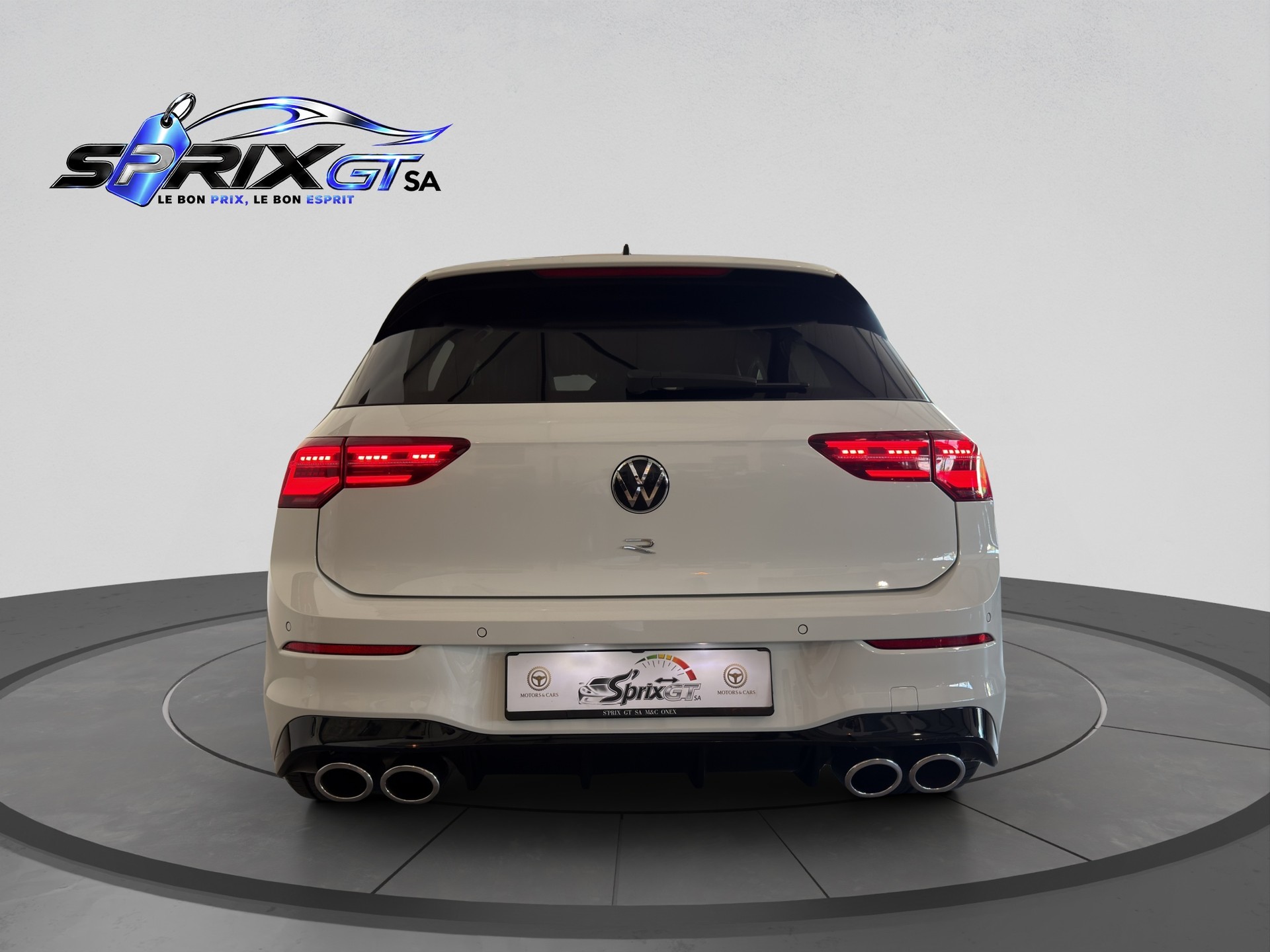 VW Golf 2.0 TSI R DSG 4Motion-image-4