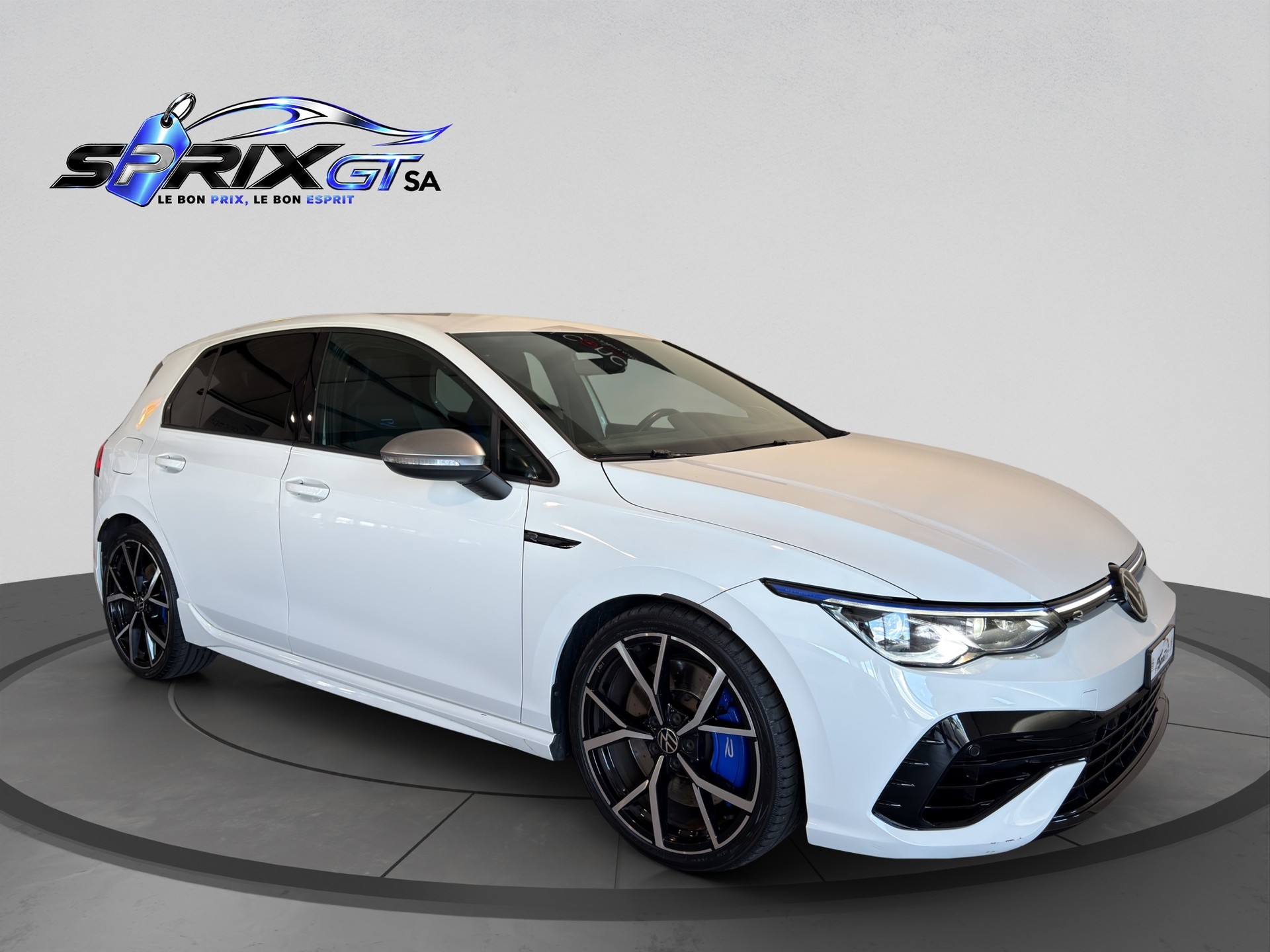 VW Golf 2.0 TSI R DSG 4Motion-showroom-element-1