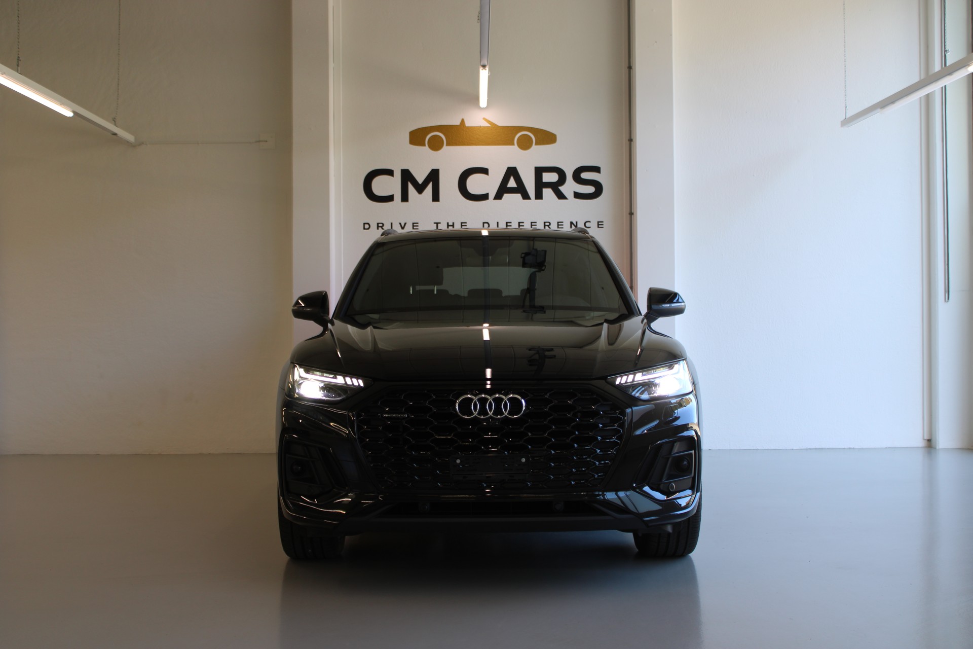 AUDI Q5 Sportback 40 TDI S line quattro S-tronic-showroom-element-1