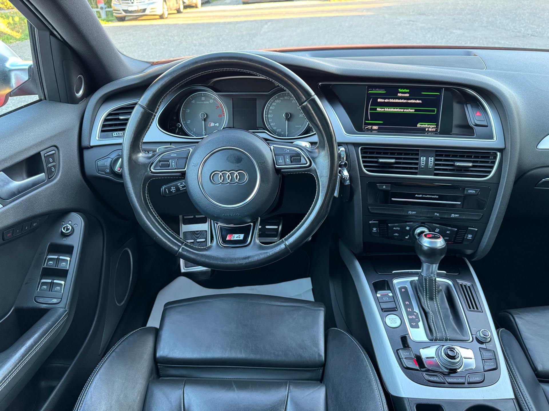AUDI S4 Avant 3.0 TFSI quattro S-tronic-image-18