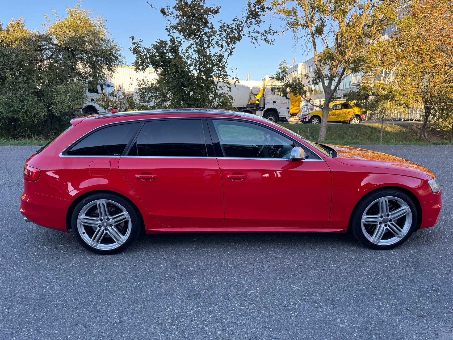 AUDI S4 Avant 3.0 TFSI quattro S-tronic-image-9