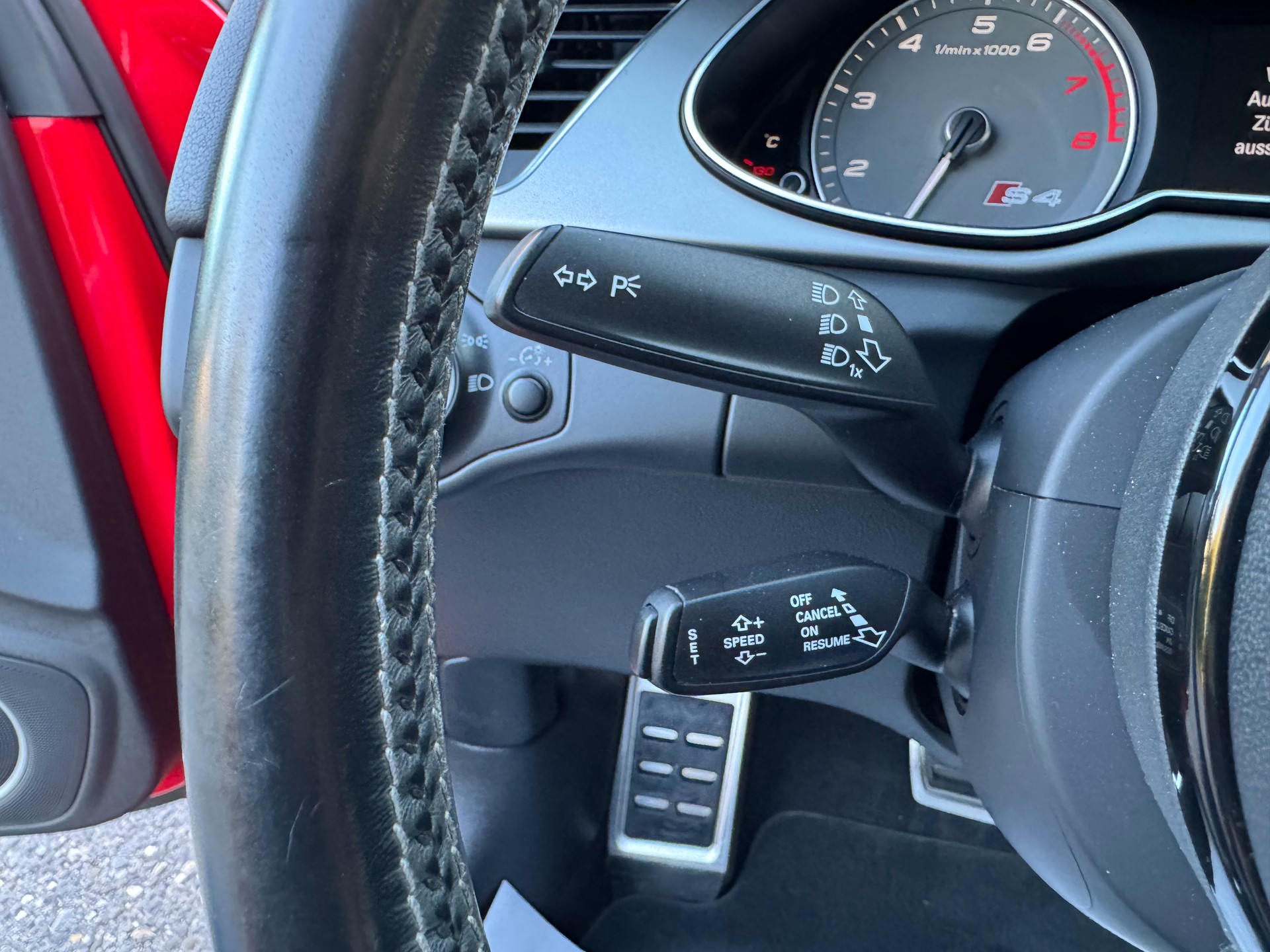 AUDI S4 Avant 3.0 TFSI quattro S-tronic-image-21