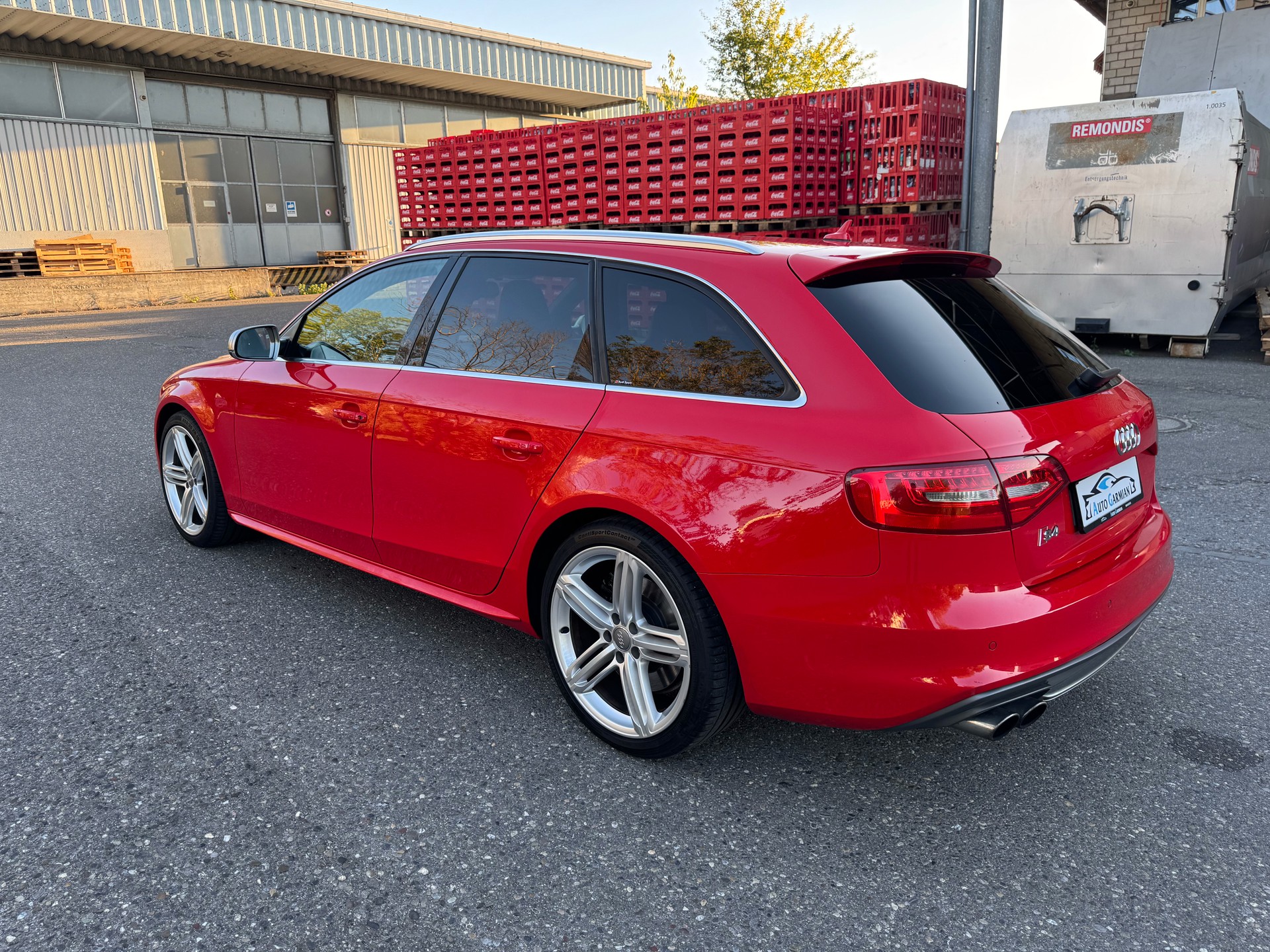 AUDI S4 Avant 3.0 TFSI quattro S-tronic-image-4