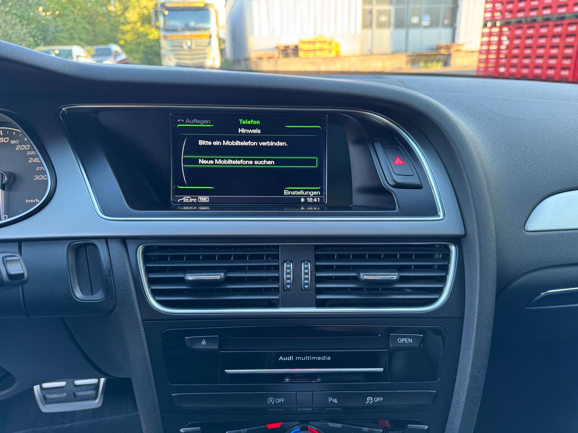 AUDI S4 Avant 3.0 TFSI quattro S-tronic-image-25