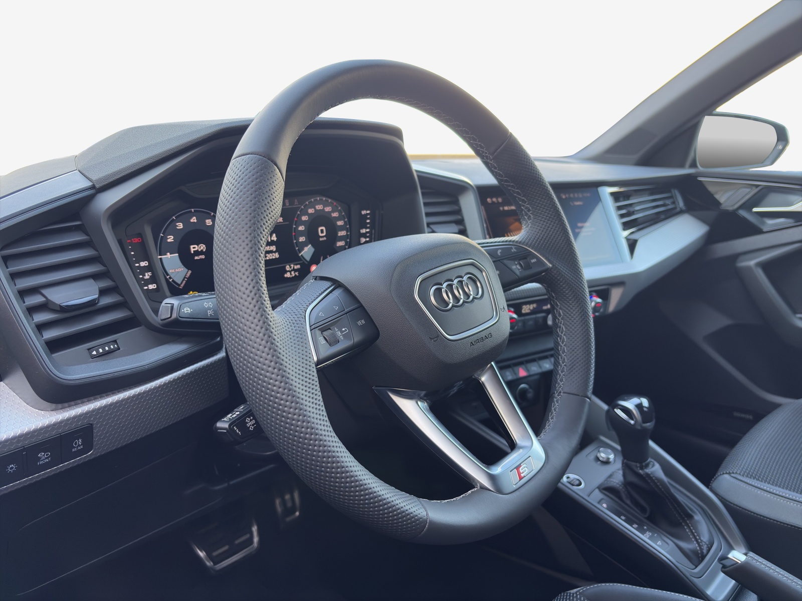 AUDI A1 Sportback 30 TFSI S Line Attraction S-tronic-showroom-element-3