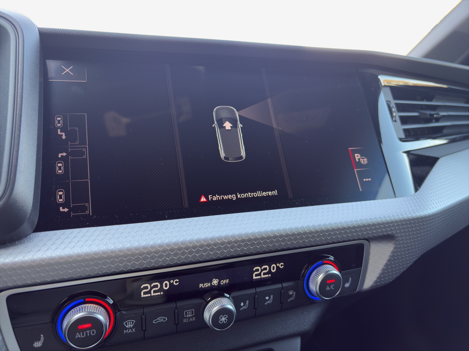 AUDI A1 Sportback 30 TFSI S Line Attraction S-tronic-image-9