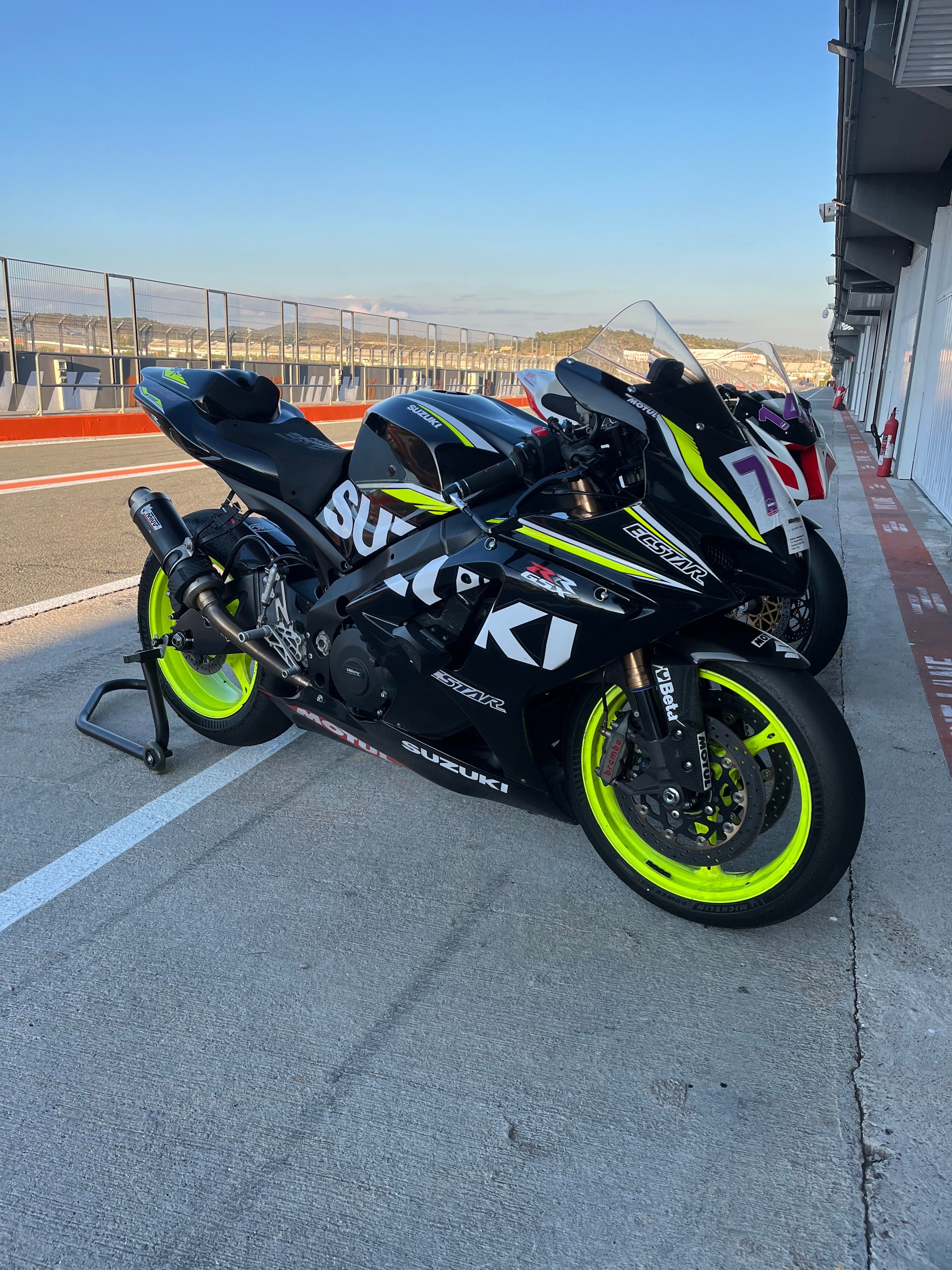 SUZUKI GSX-R 1000 K7-image-0