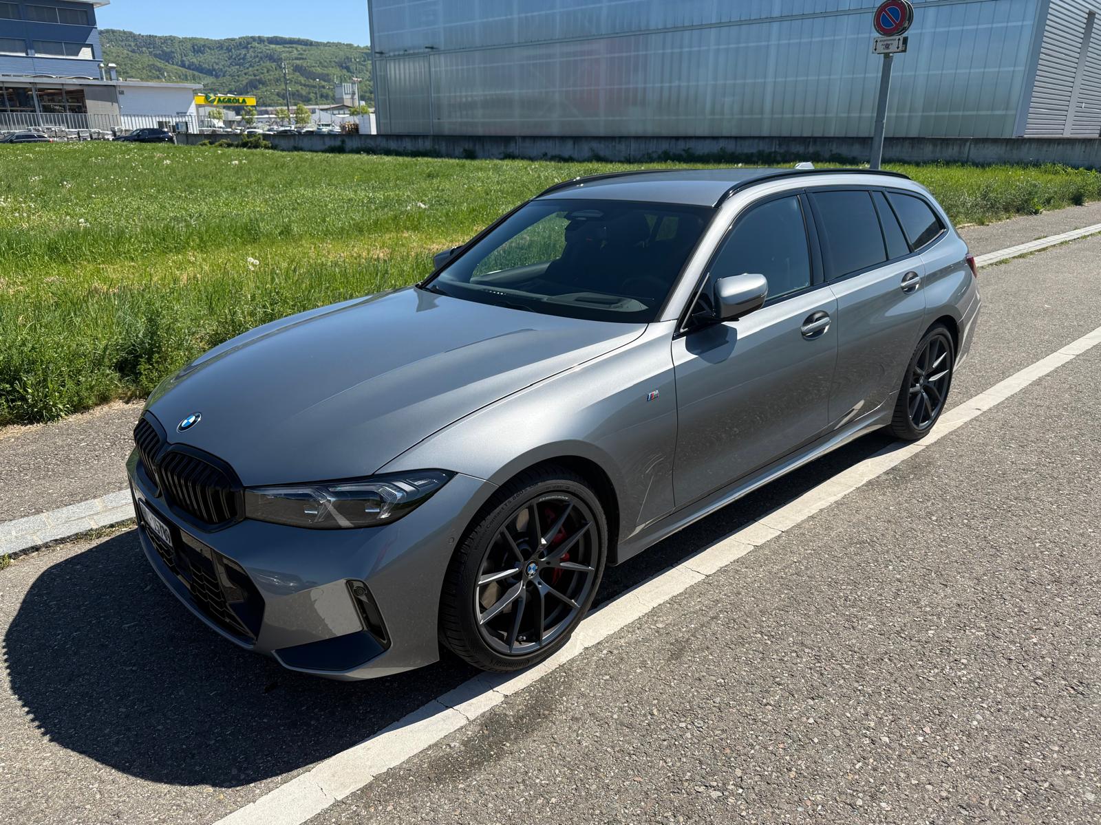 BMW 330i xDrive SAG