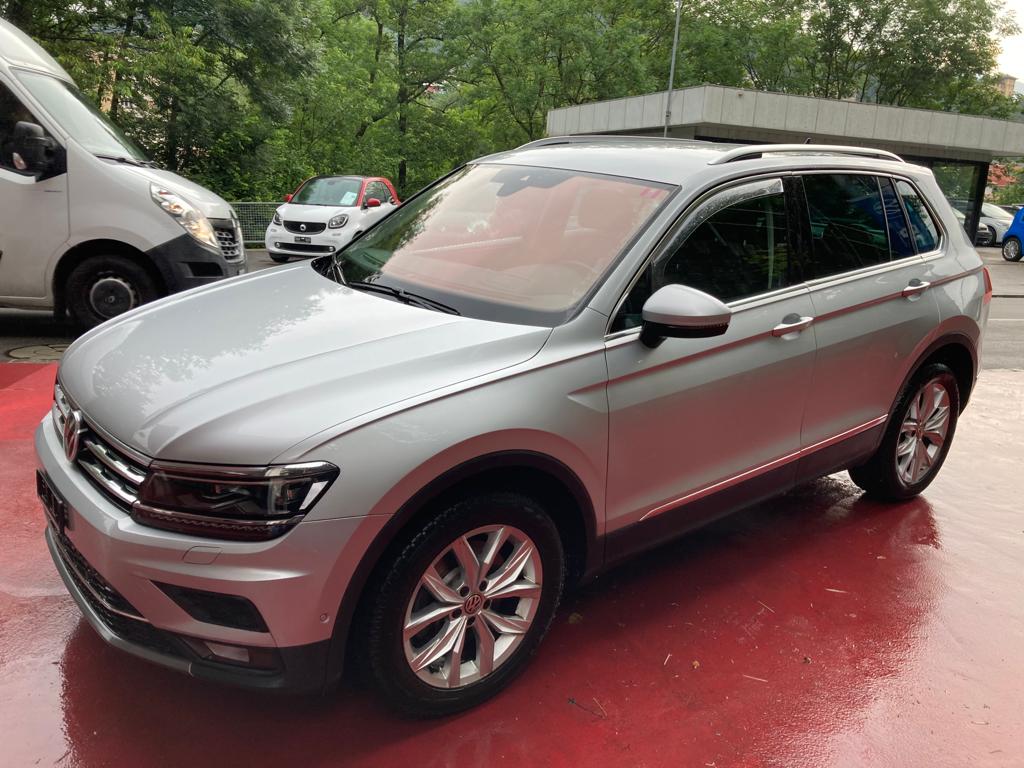 VW Tiguan 2.0TSI Highline 4Motion DSG-showroom-element-2