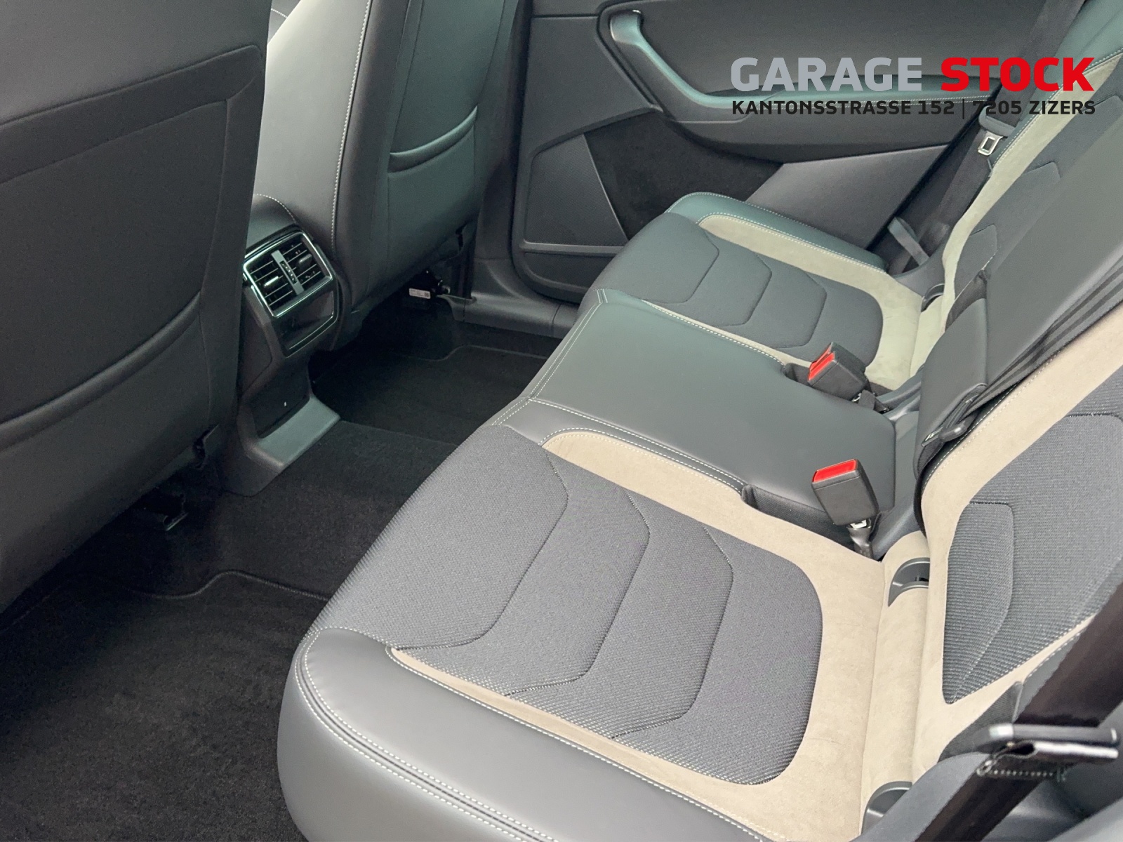 SKODA Kodiaq 2.0 TSI 4x4 Style-image-16
