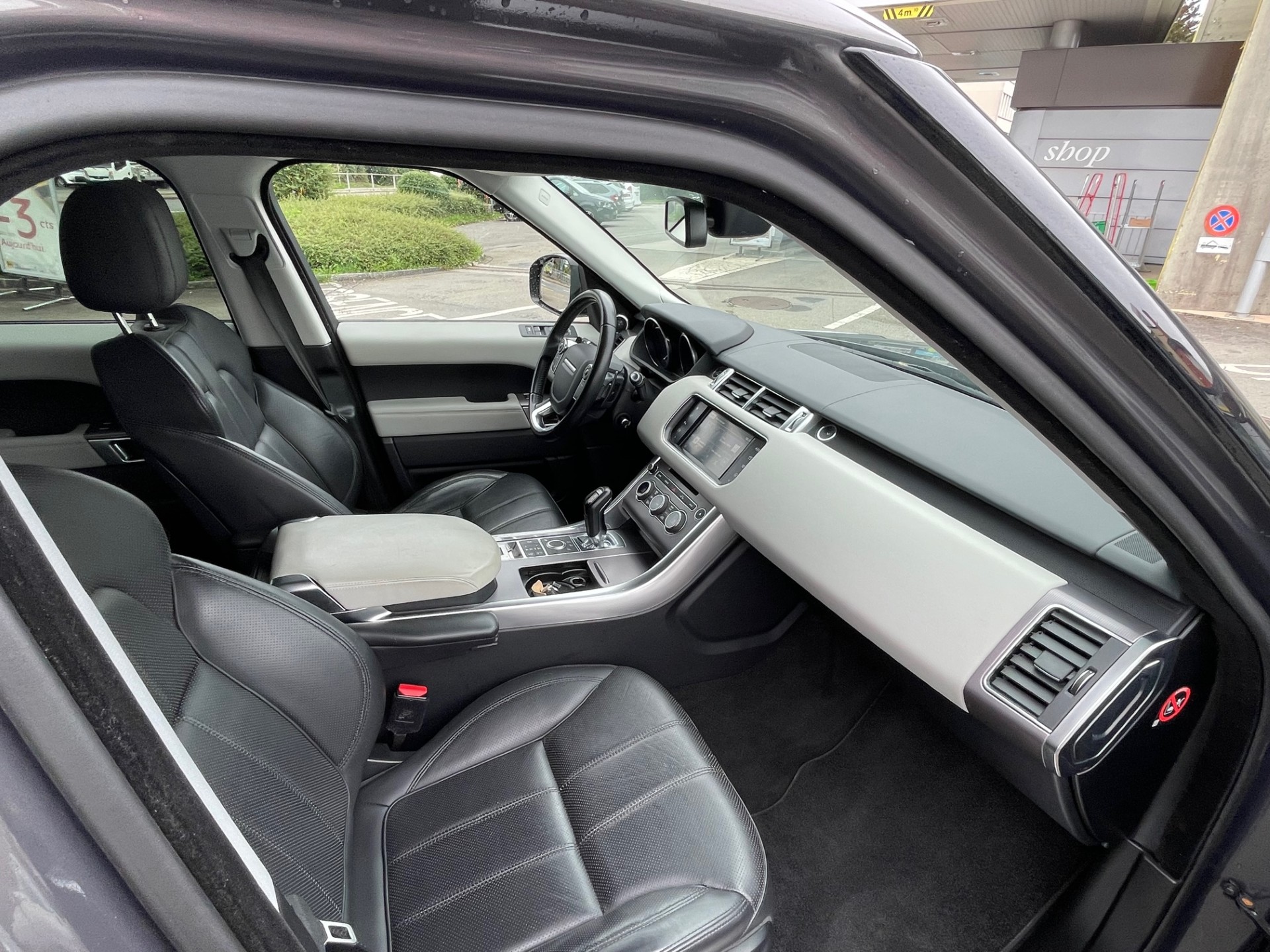 LAND ROVER Range Rover Sport 3.0 SDV6 HSE Automatic-image-8