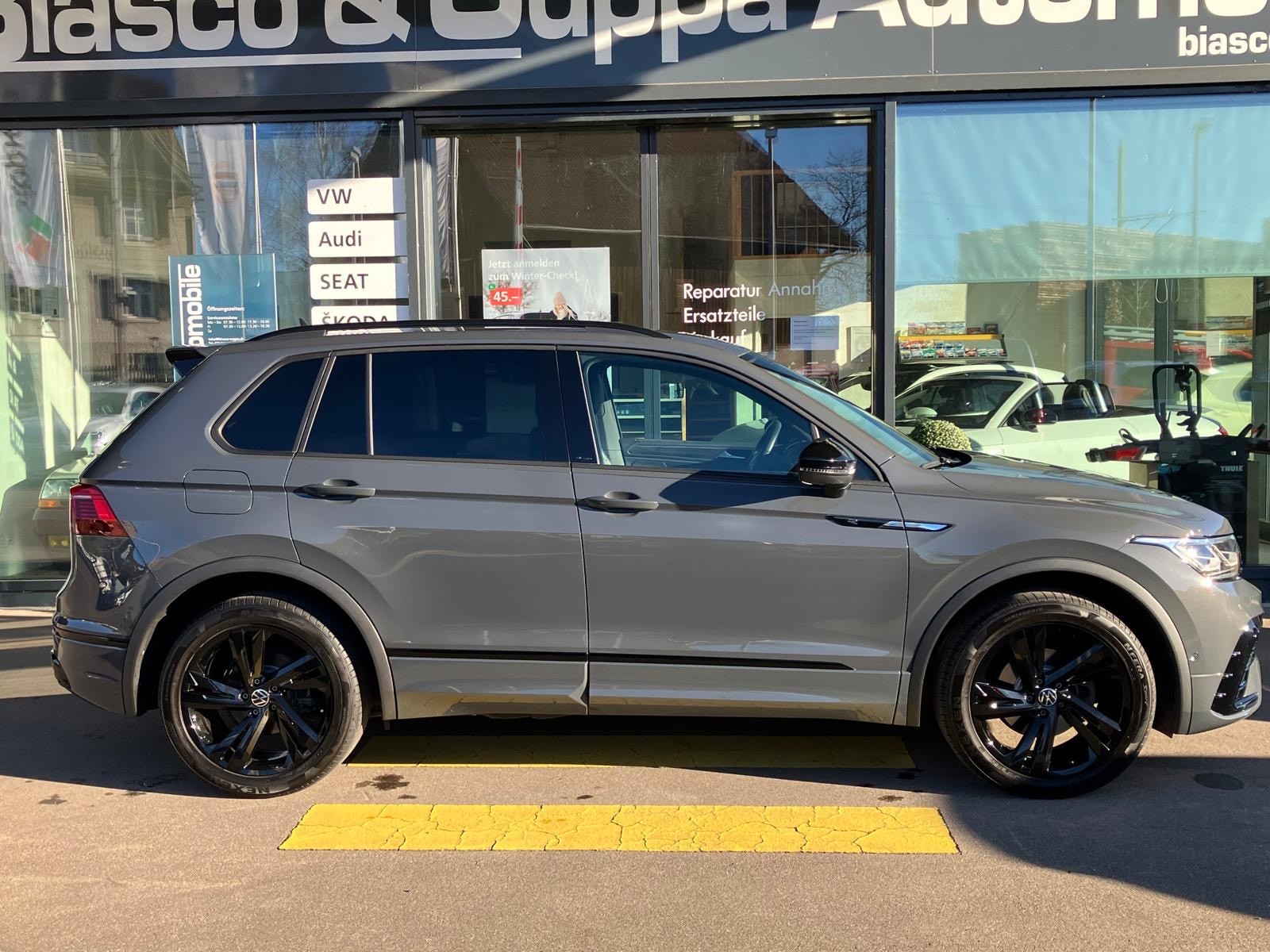 VW Tiguan 2.0 TDI SCR R-Line 4Motion DSG-image-4
