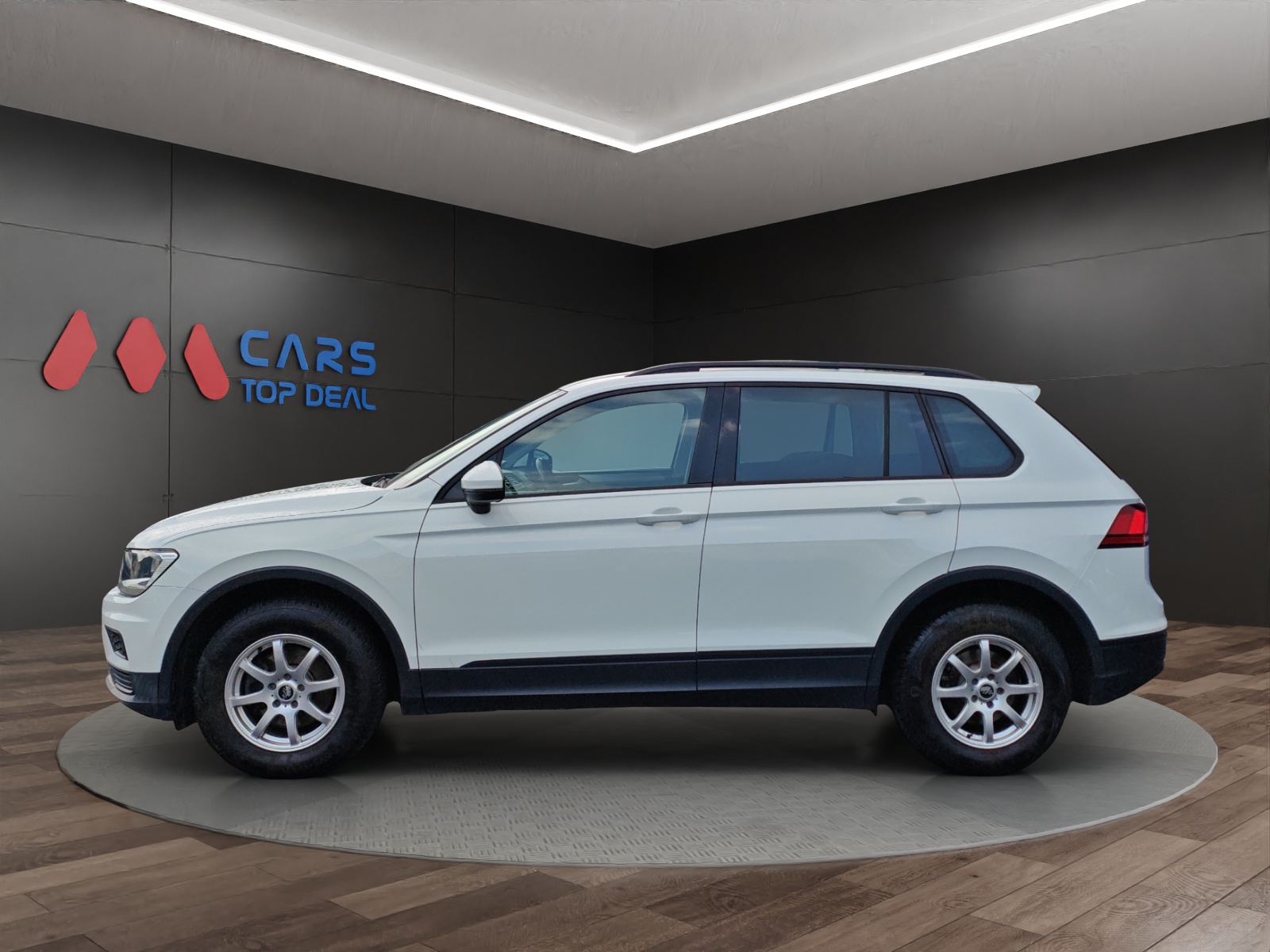 VW Tiguan 2.0 TDI SCR Trendline 4Motion DSG [Expertise du jour + Garantie 12 mois + Service & Immat. Offerts]-showroom-element-2