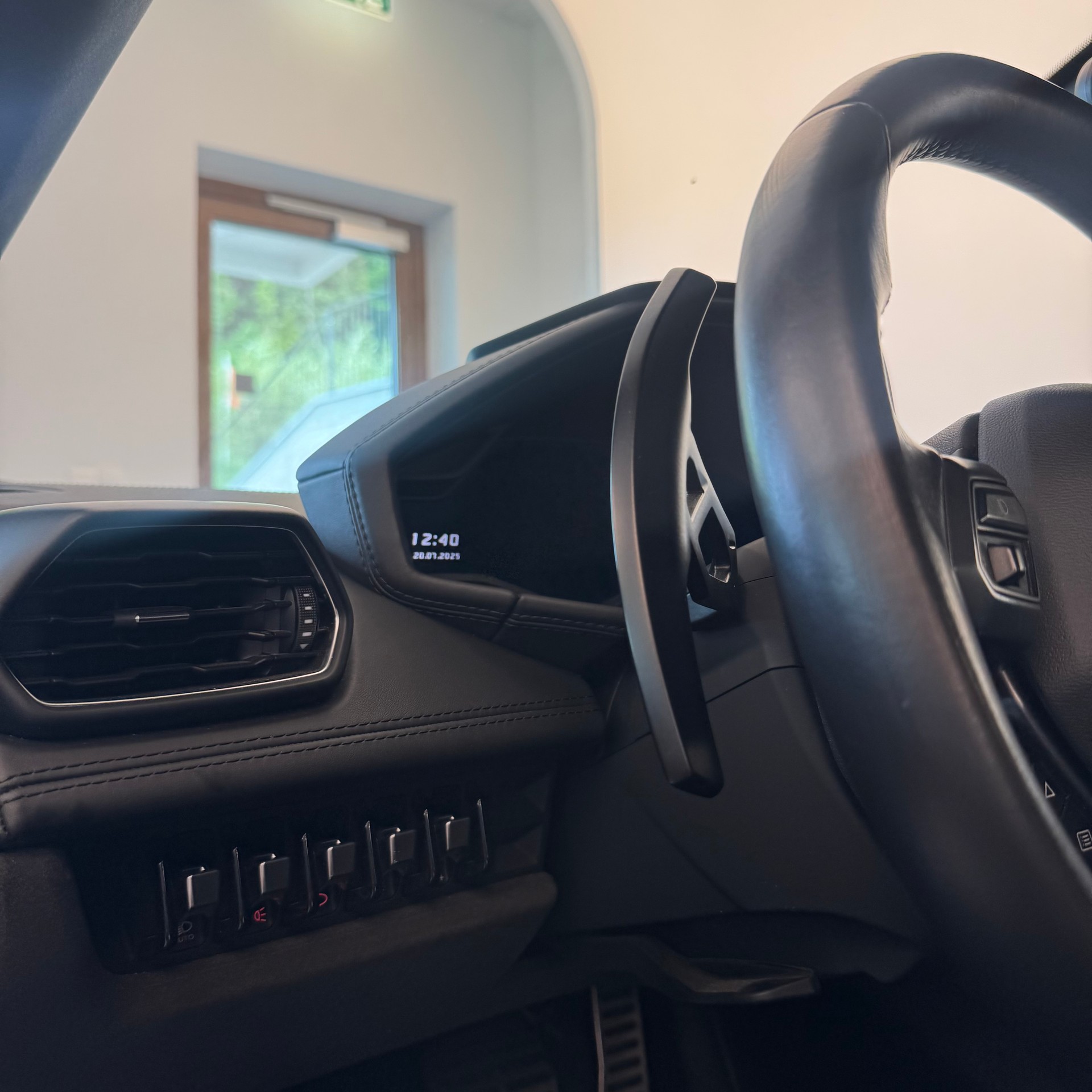 LAMBORGHINI Huracan LP610-4 Spyder DCT-image-11