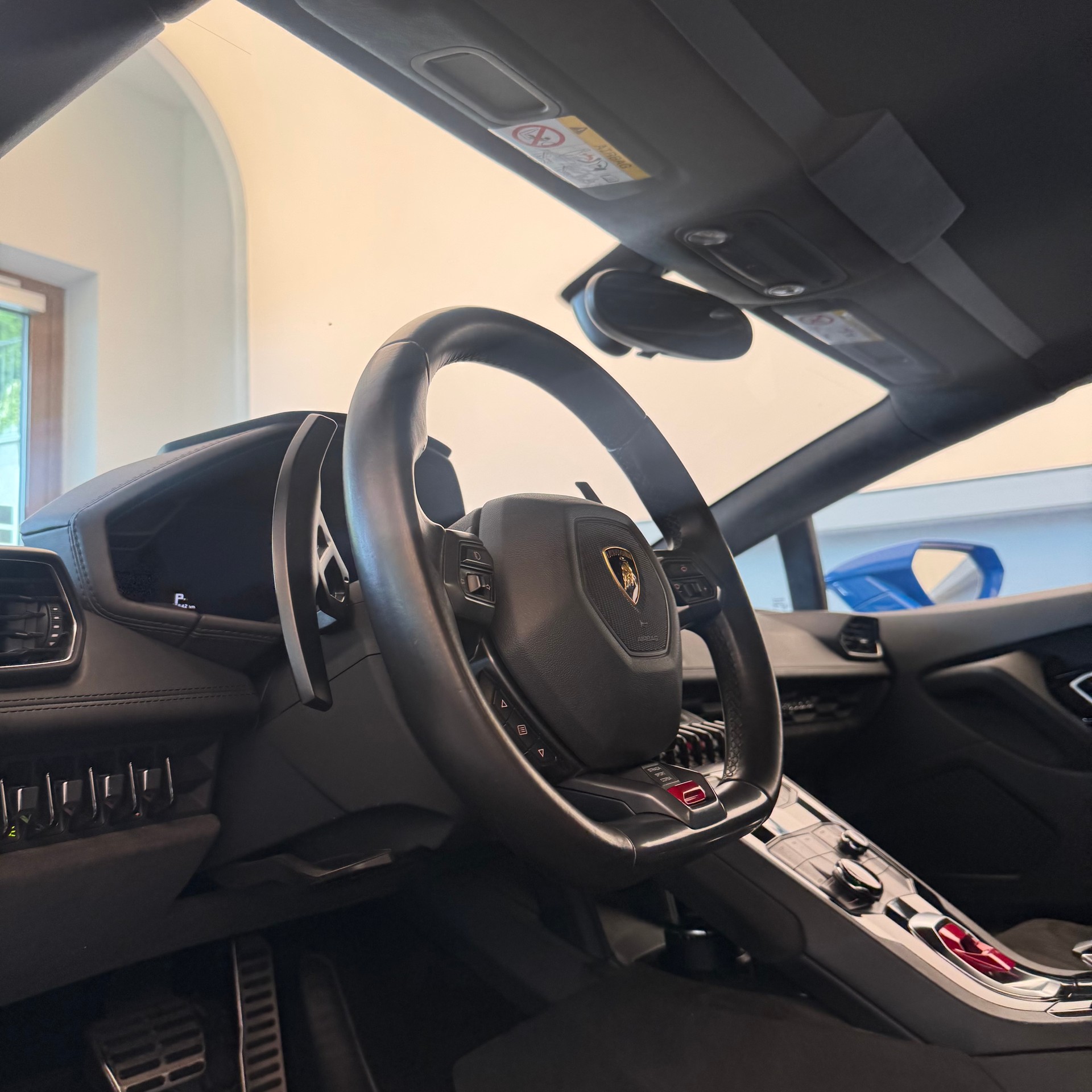 LAMBORGHINI Huracan LP610-4 Spyder DCT-image-12