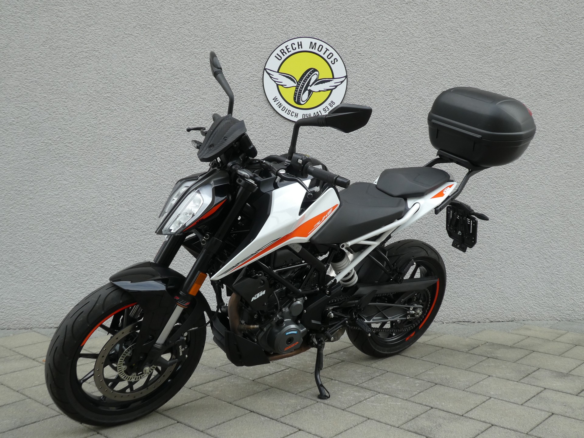 KTM 390 Duke-image-5
