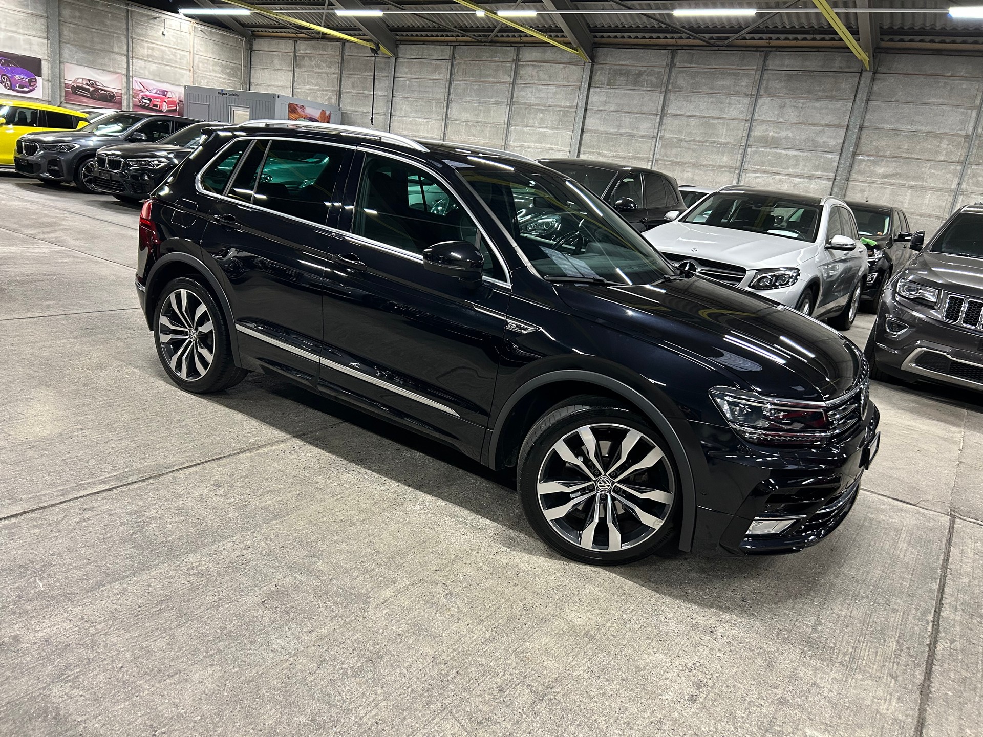 VW Tiguan 2.0TSI R-LINE 4Motion DSG