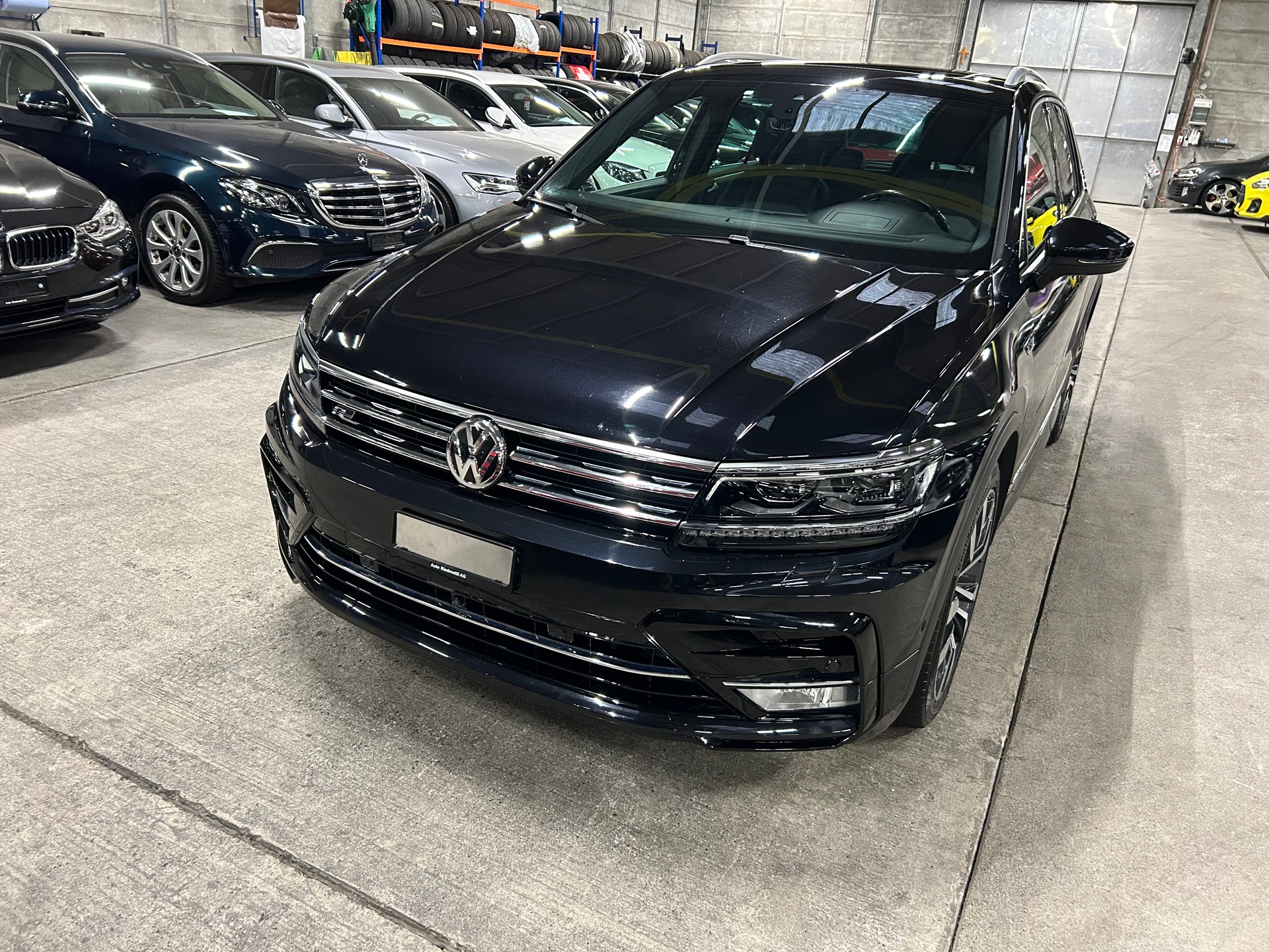 VW Tiguan 2.0TSI R-LINE 4Motion DSG-image-7