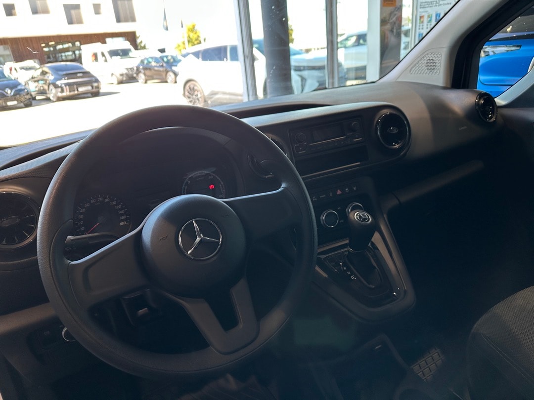 MERCEDES-BENZ E-Citan 112 Kaw 45 kWh-image-12