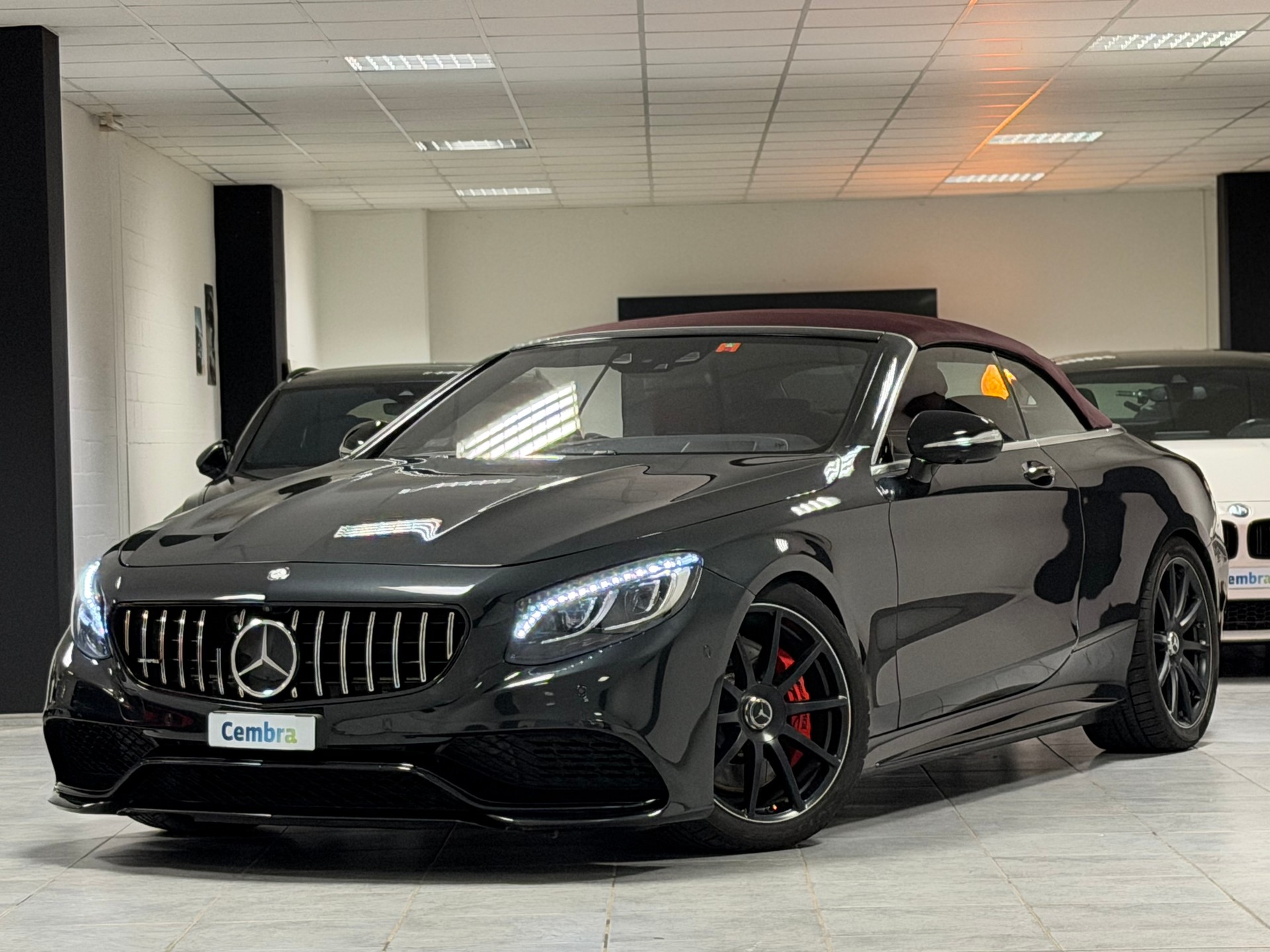 MERCEDES-BENZ S 63 AMG Cabriolet 4Matic Speedshift MCT-showroom-element-3
