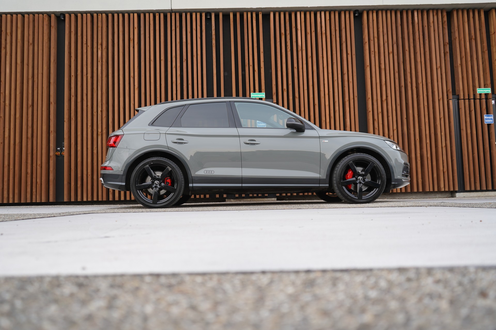 AUDI AUDI Q5 50 TDI QUATTRO S-LINE SPORT PLUS BLACK l 286 PS-showroom-element-2