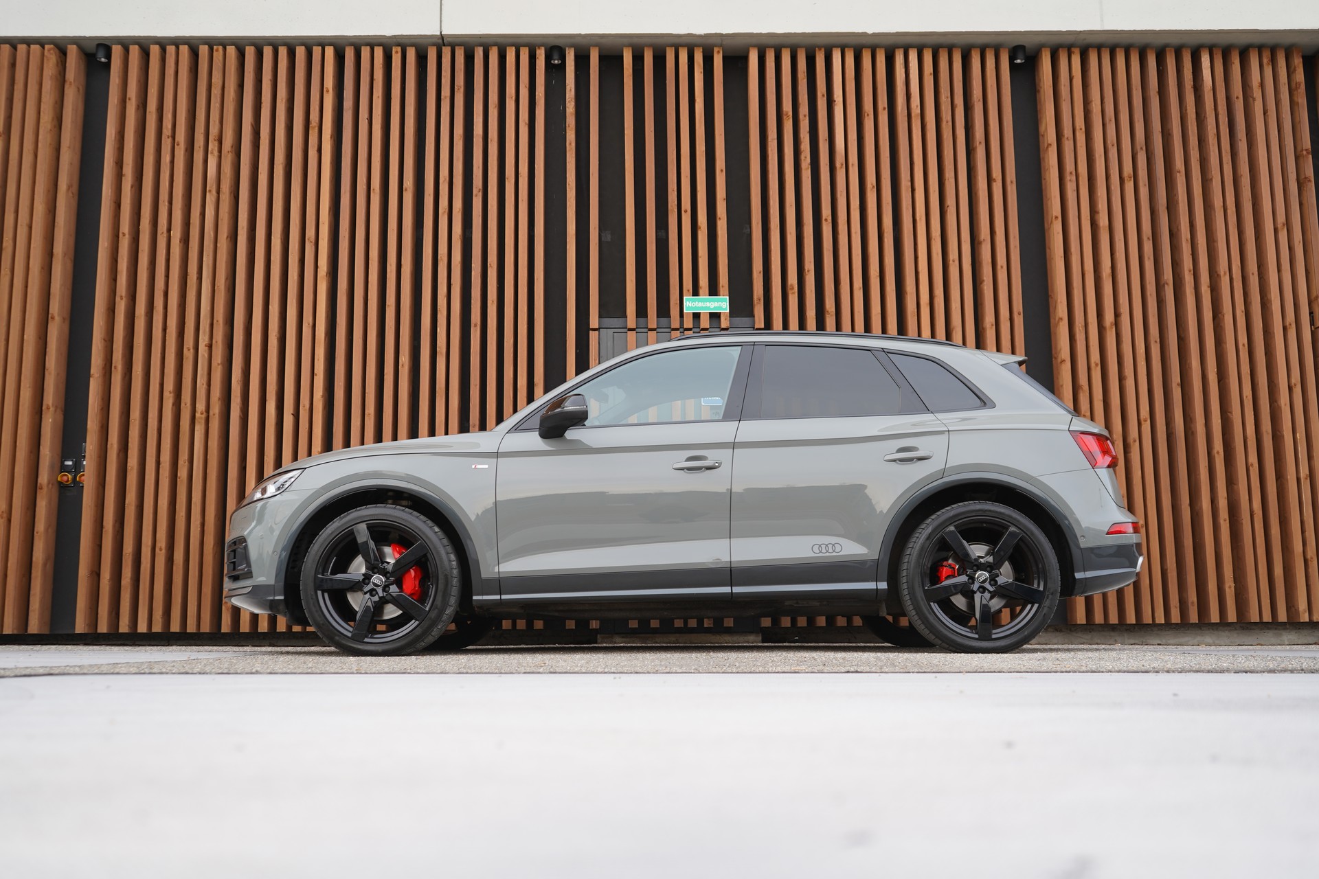 AUDI AUDI Q5 50 TDI QUATTRO S-LINE SPORT PLUS BLACK l 286 PS-showroom-element-3