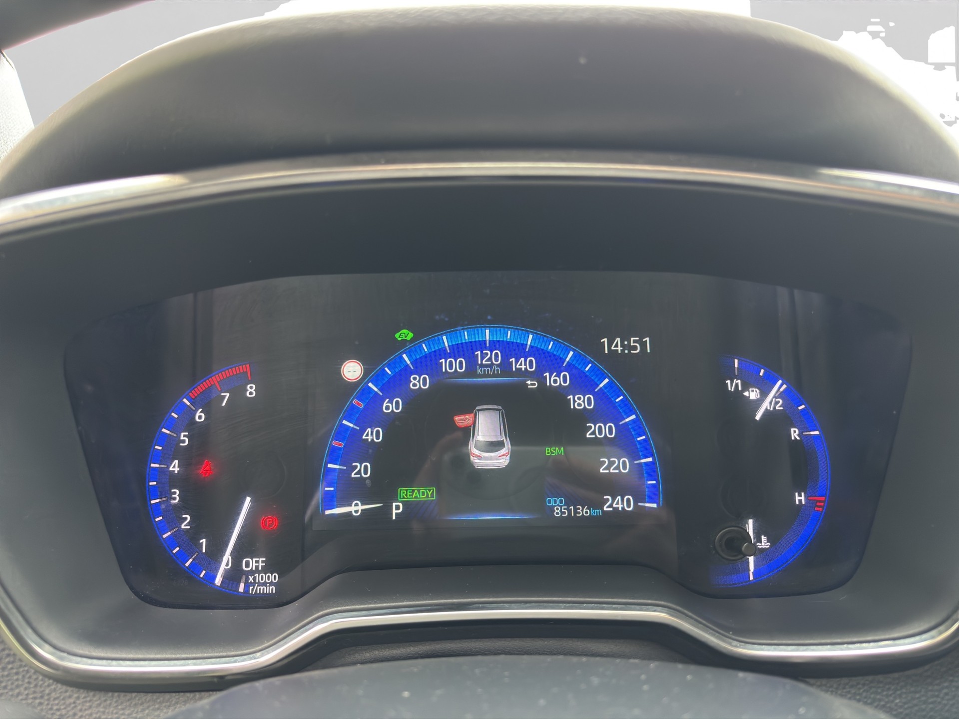 TOYOTA Corolla 2.0 HSD Premium e-CVT-image-6