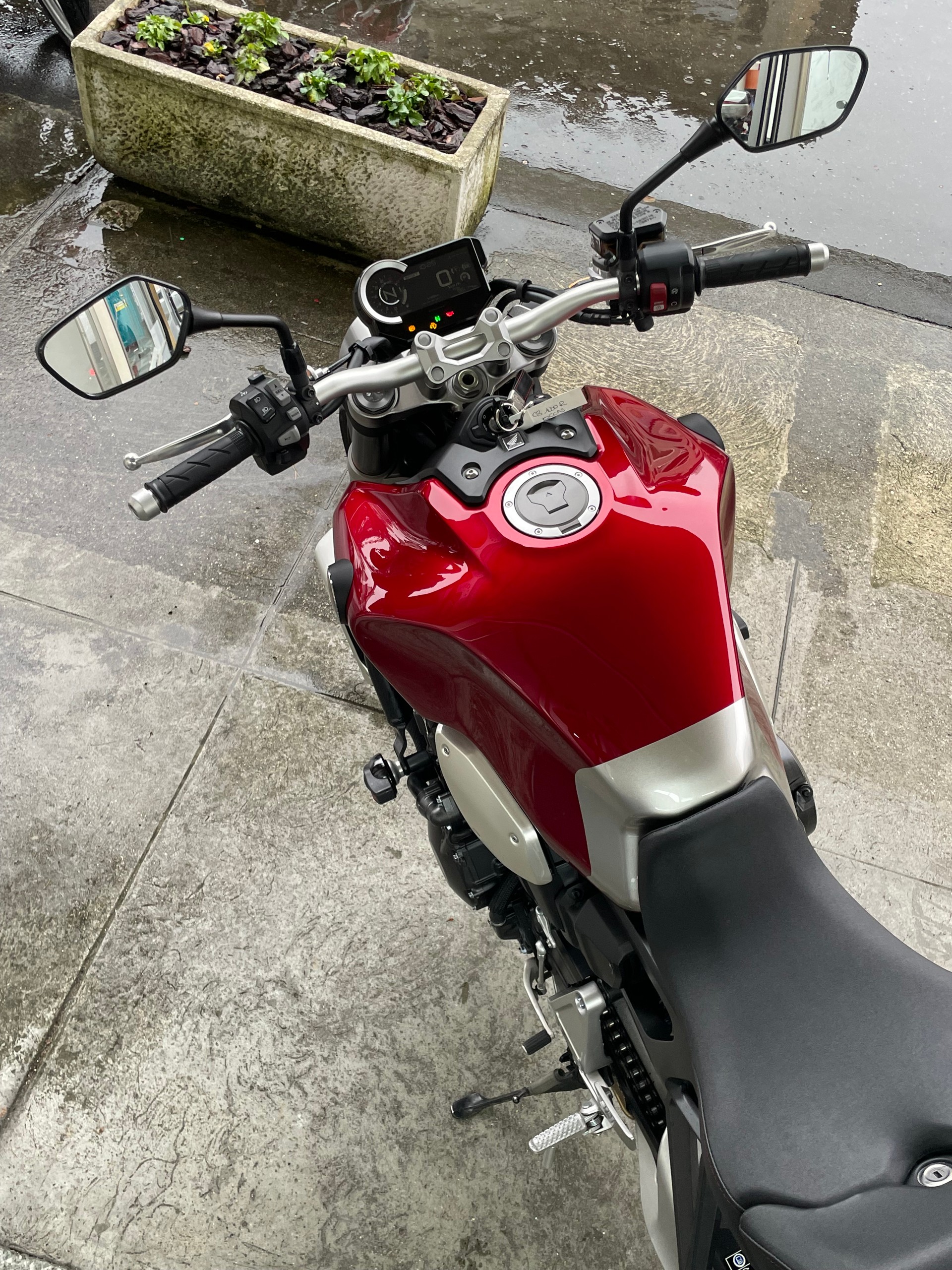 HONDA CB 1000 R ABS-image-3