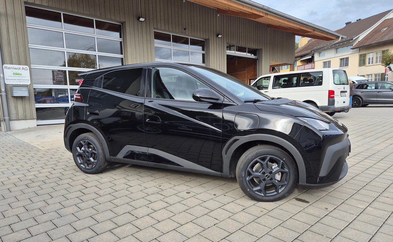 BYD Dolphin Surf "Boost" (65 kW/88 PS)-showroom-element-2