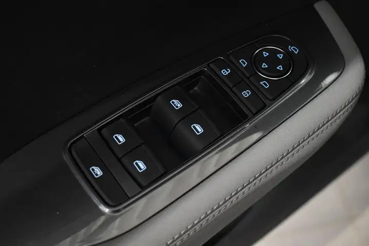 BYD Dolphin Surf "Boost" (65 kW/88 PS)-image-18