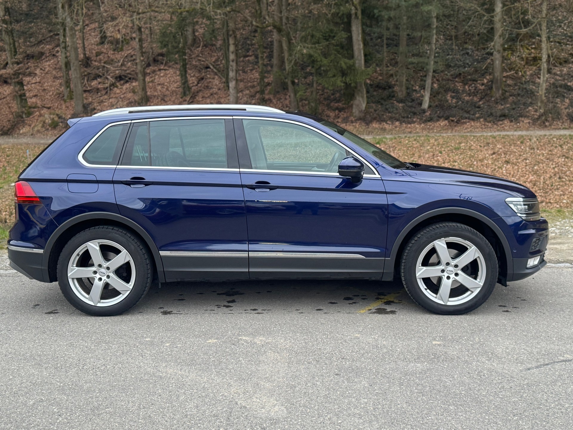 VW Tiguan 2.0 TDI SCR Highline4Motion DSG-image-2