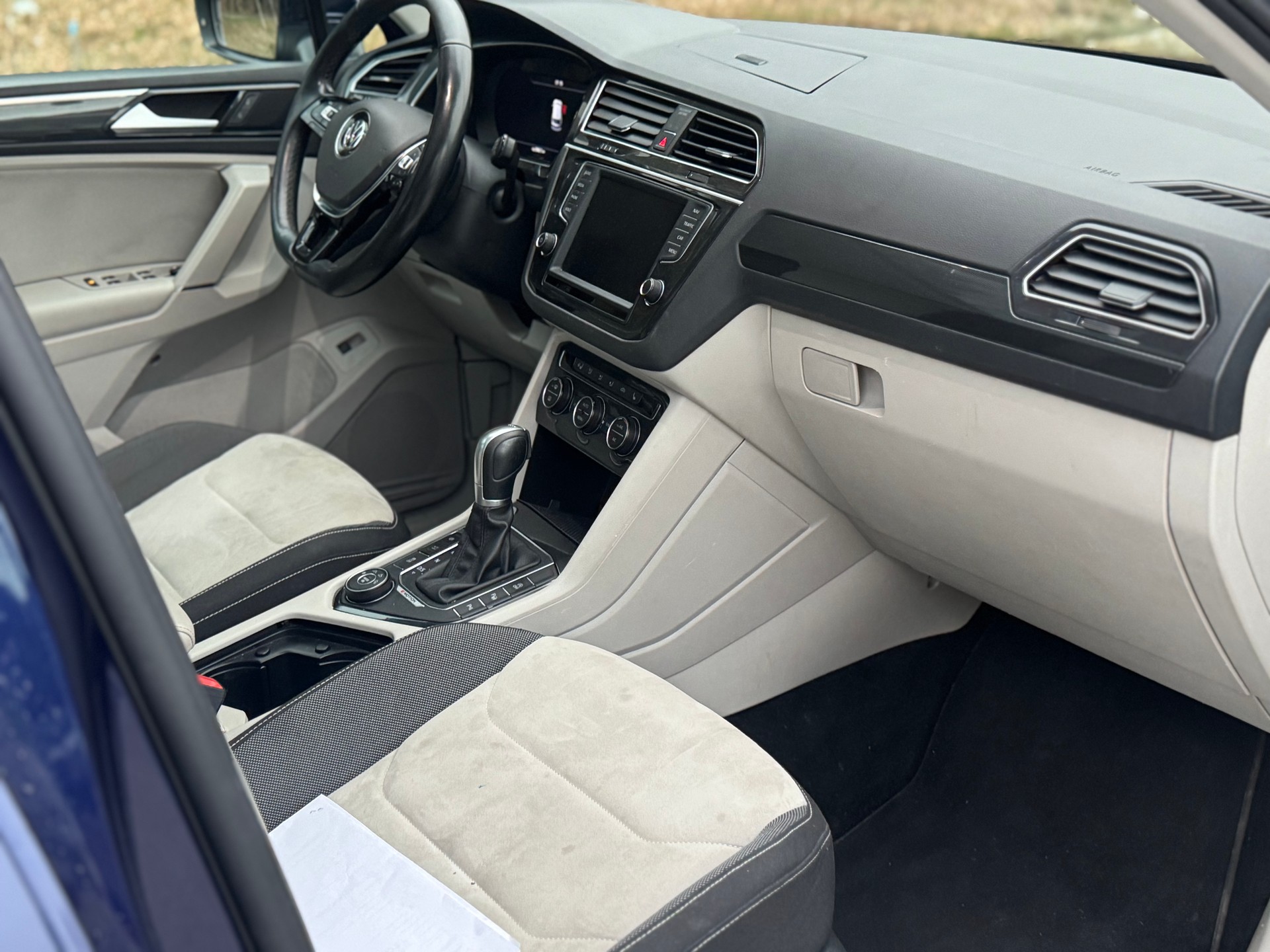 VW Tiguan 2.0 TDI SCR Highline4Motion DSG-image-9